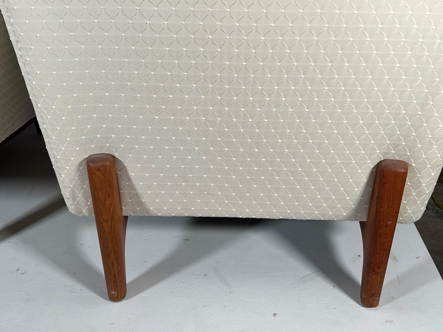 Frisman Vintage A Pair Of Wormley Dunbar Chairs From The Janus Collection Ca' 1960's