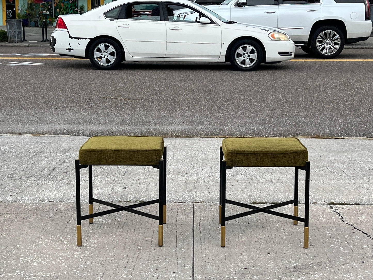 Frisman Vintage A Pair Of Italian Designer Stools Brass And Steel Elegant Post Modern
