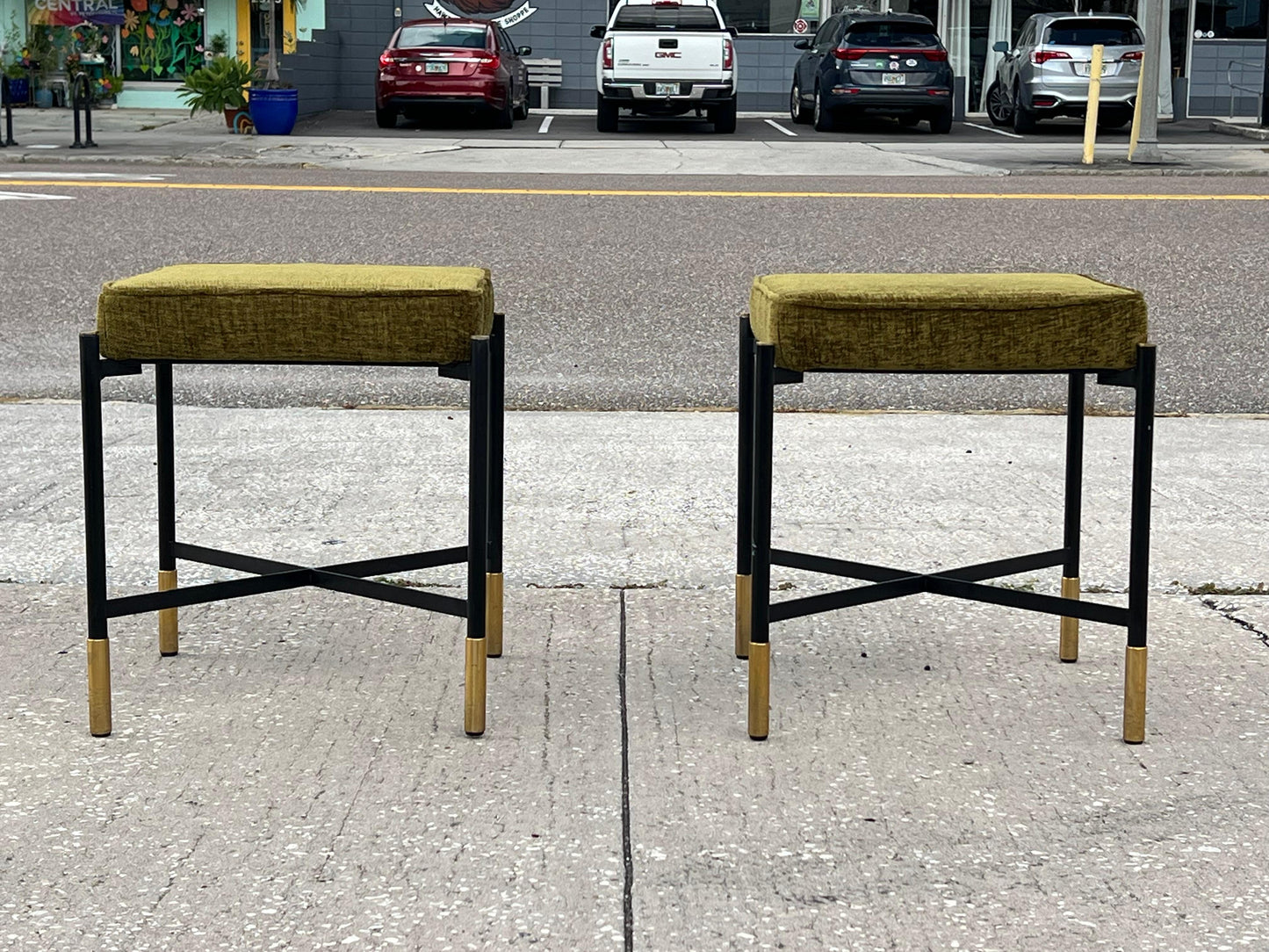 Frisman Vintage A Pair Of Italian Designer Stools Brass And Steel Elegant Post Modern