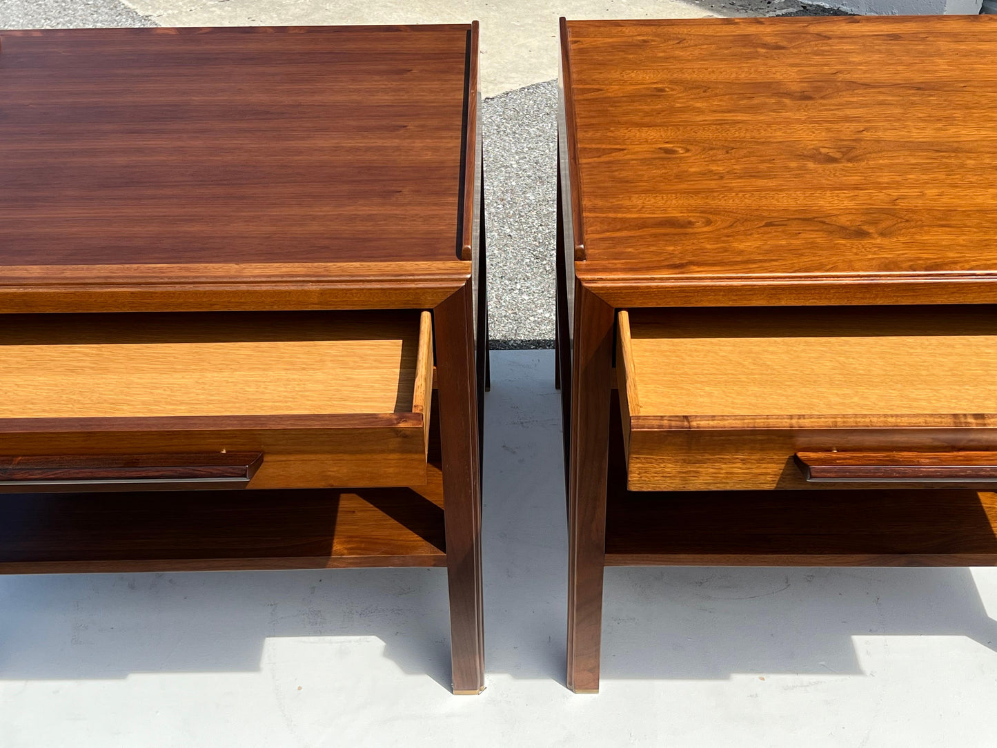 Frisman Vintage A Pair Of Classic End Tables By Edward Wormley For Dunbar In Walnut Ca' 1960's
