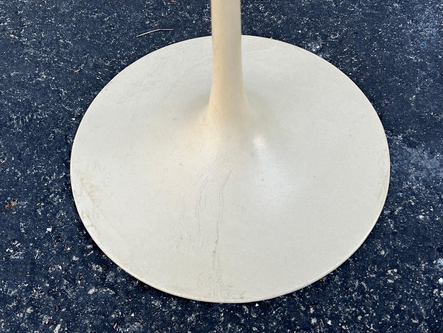 Frisman Vintage Original Eero Saarinen for Knoll International Tulip Side Table Walnut Top