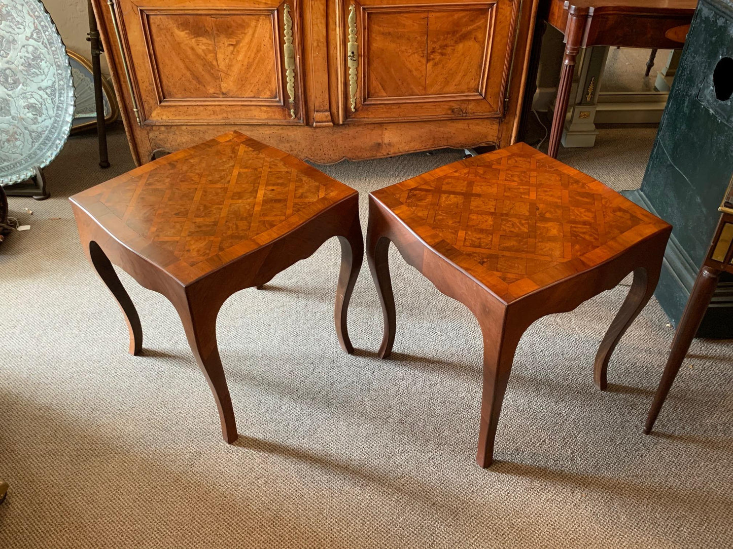 Frisman Vintage Pair of Elegant Italian Tables with Cabriolet Legs