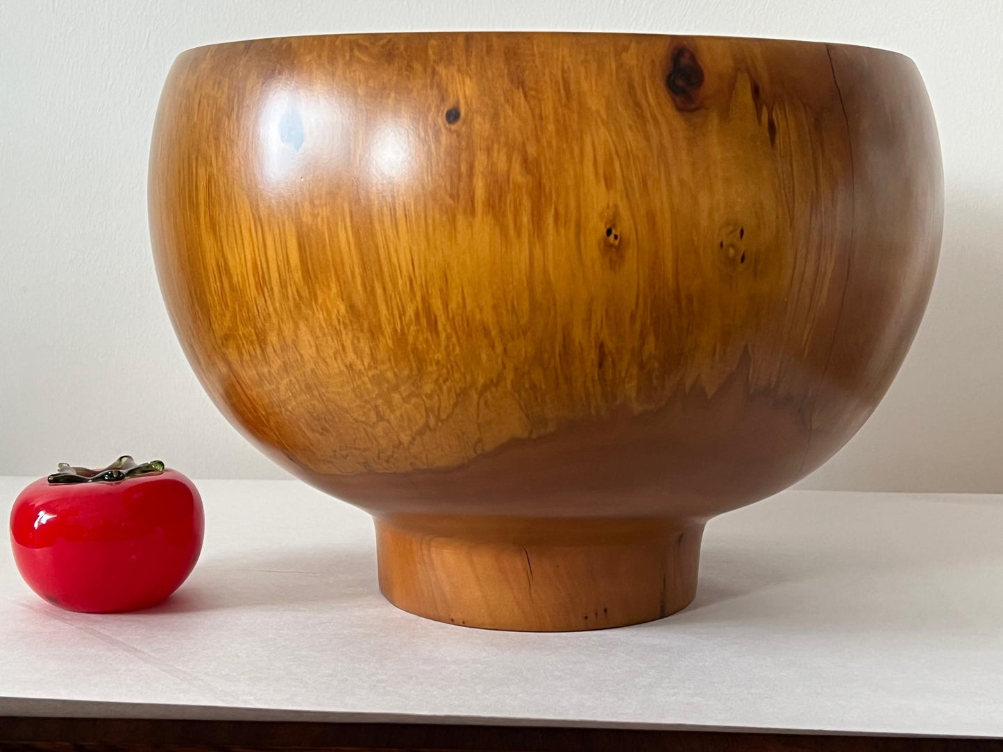 Frisman Vintage Ed Moulthrop Large Bowl in Figured Sweetgum Wood