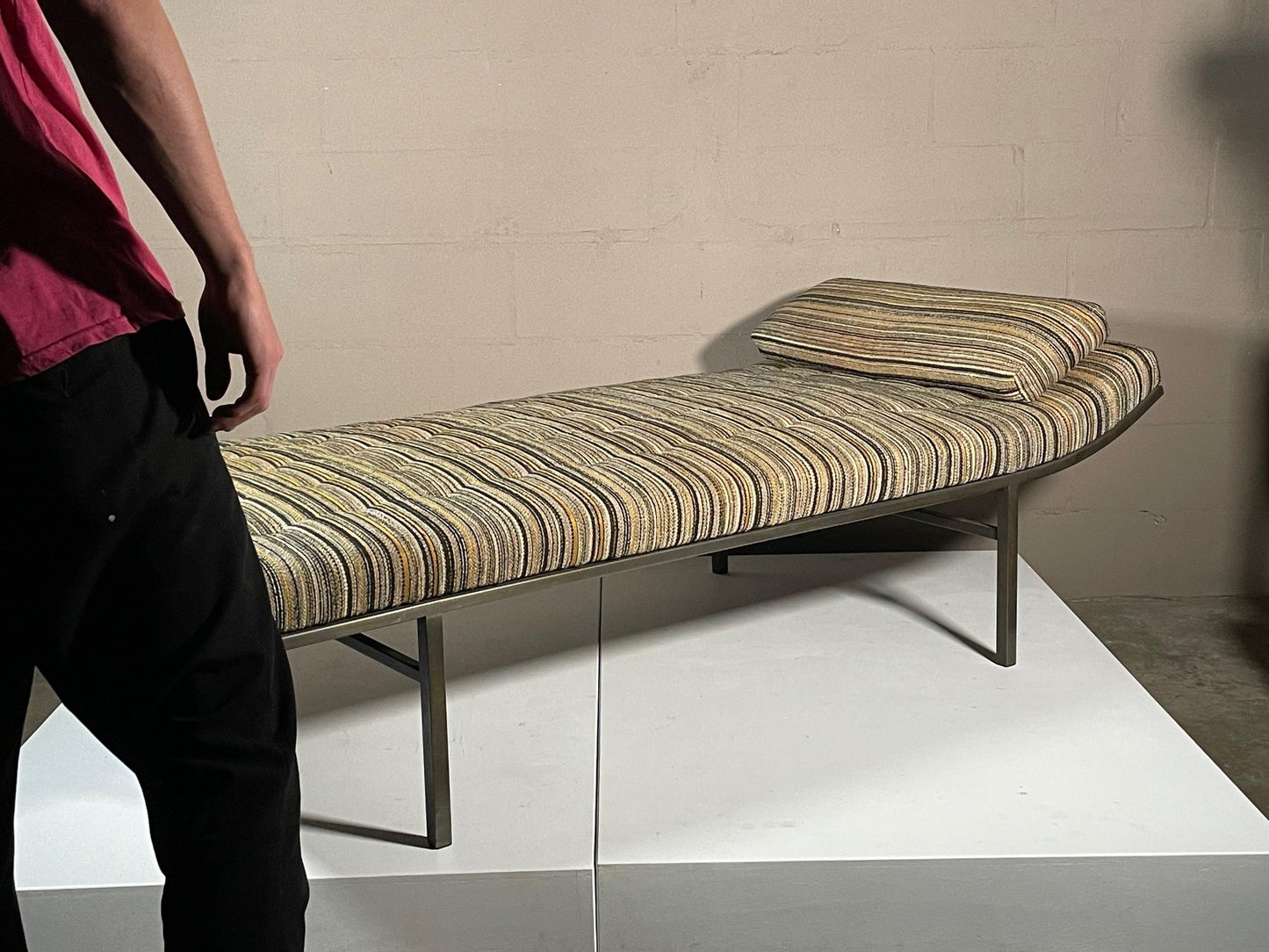 Frisman Vintage Rare Chaise by Jules Heumann for Metropolitan with Bronze Frame