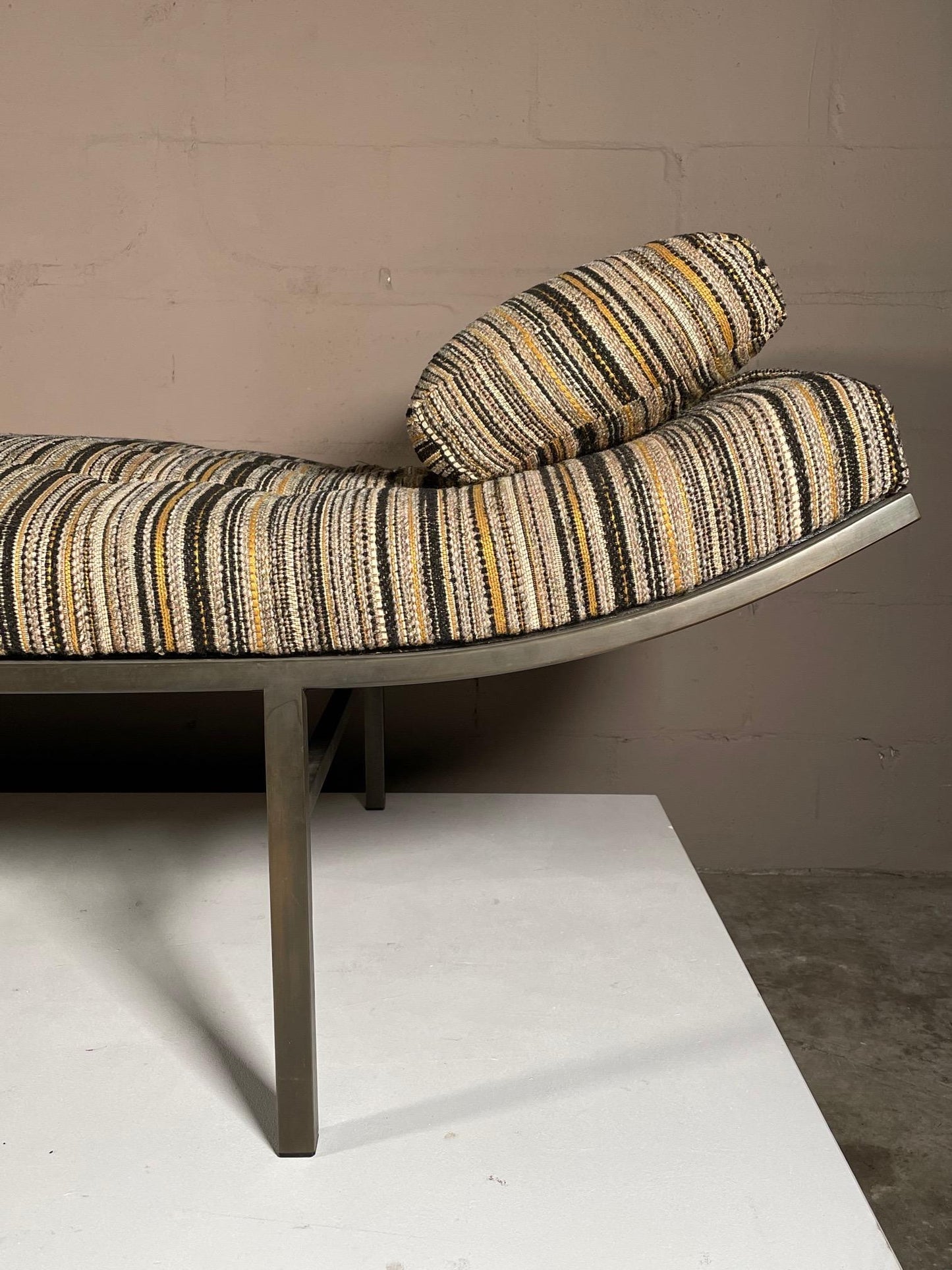 Frisman Vintage Rare Chaise by Jules Heumann for Metropolitan with Bronze Frame