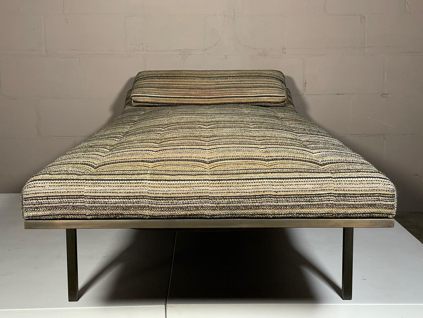 Frisman Vintage Rare Chaise by Jules Heumann for Metropolitan with Bronze Frame