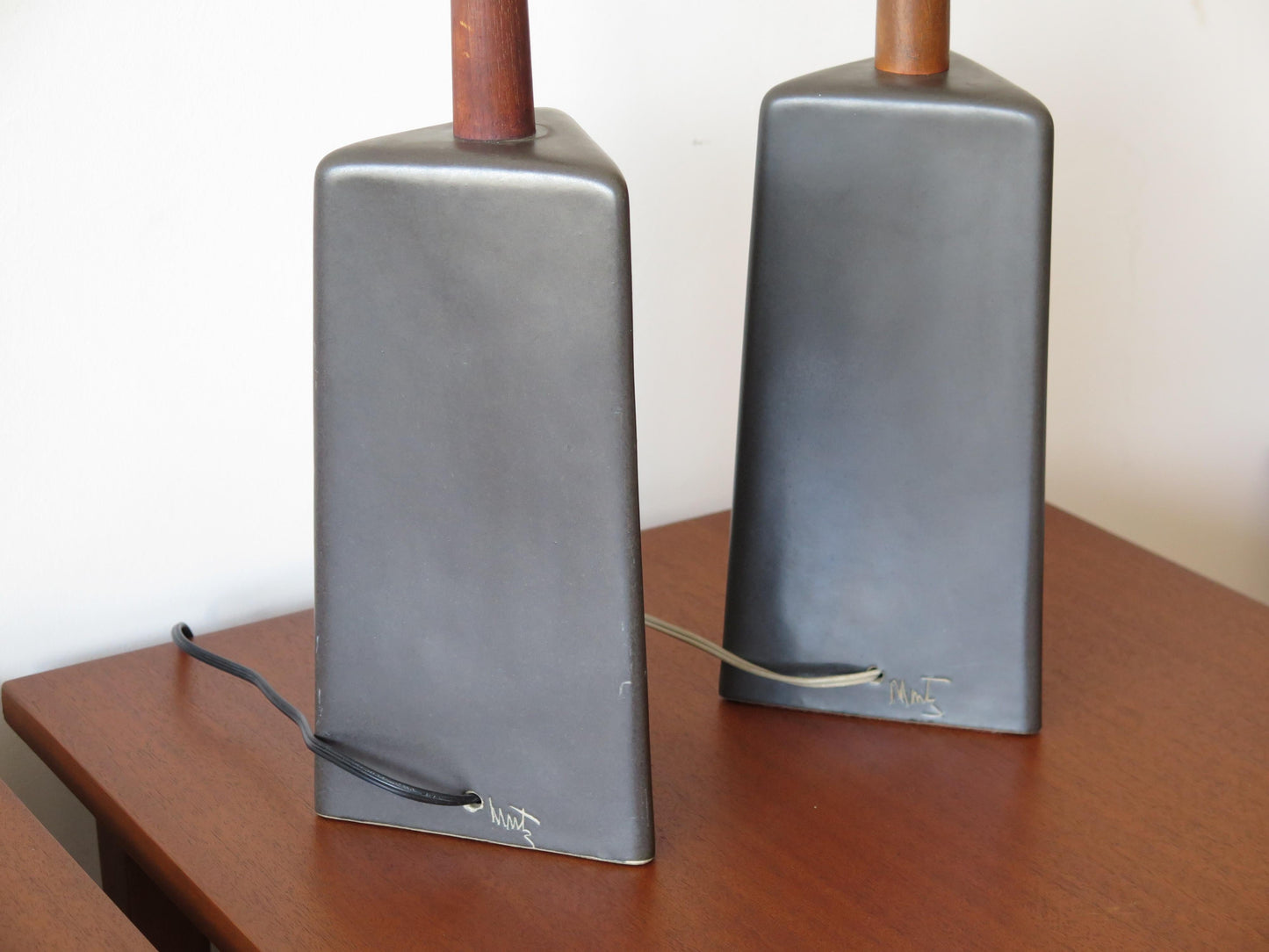 Frisman Vintage Pair of Triangular Black Lamps by Martz