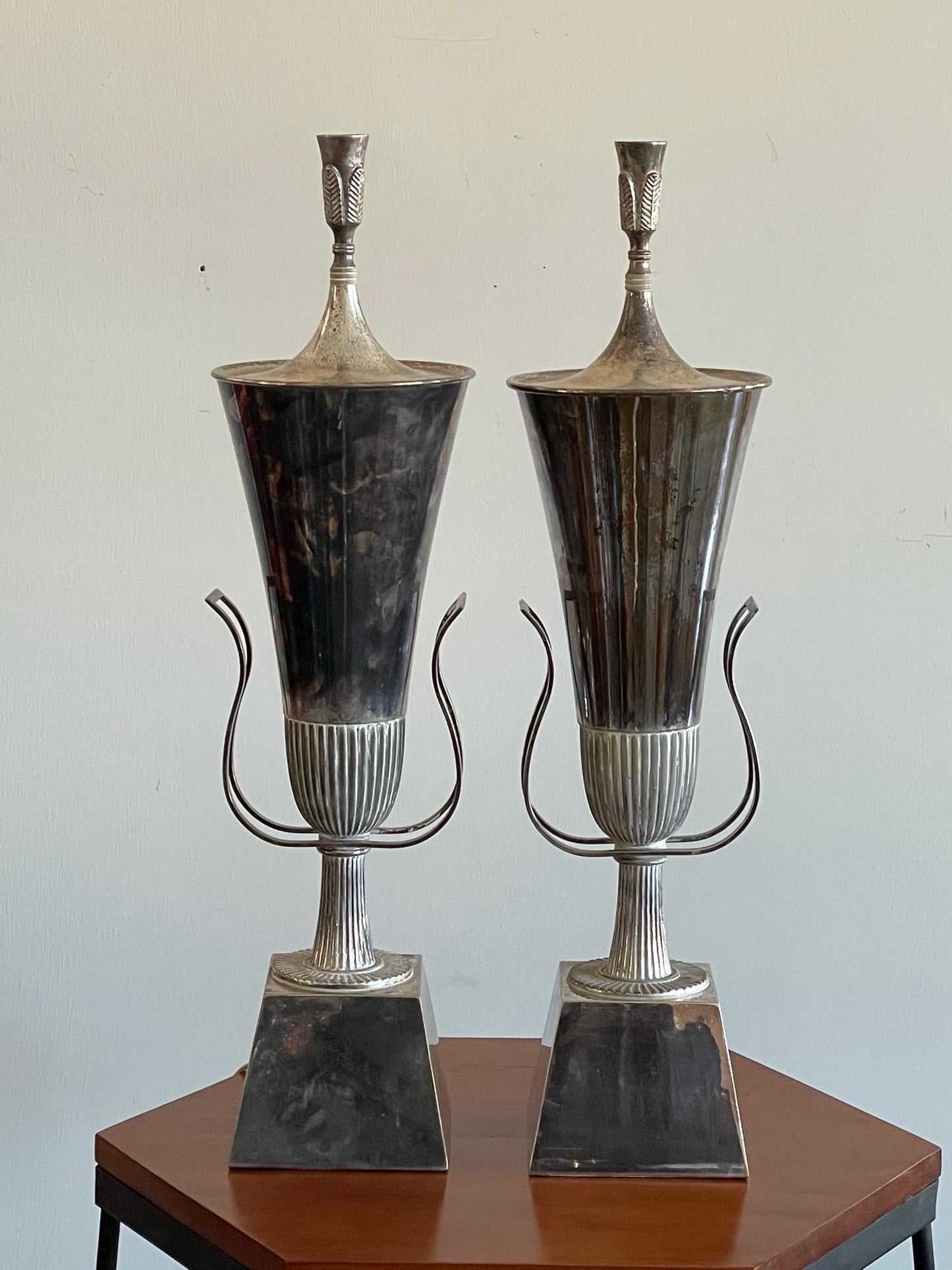 Frisman Vintage Pair of Tommi Parzinger Urn Lamps
