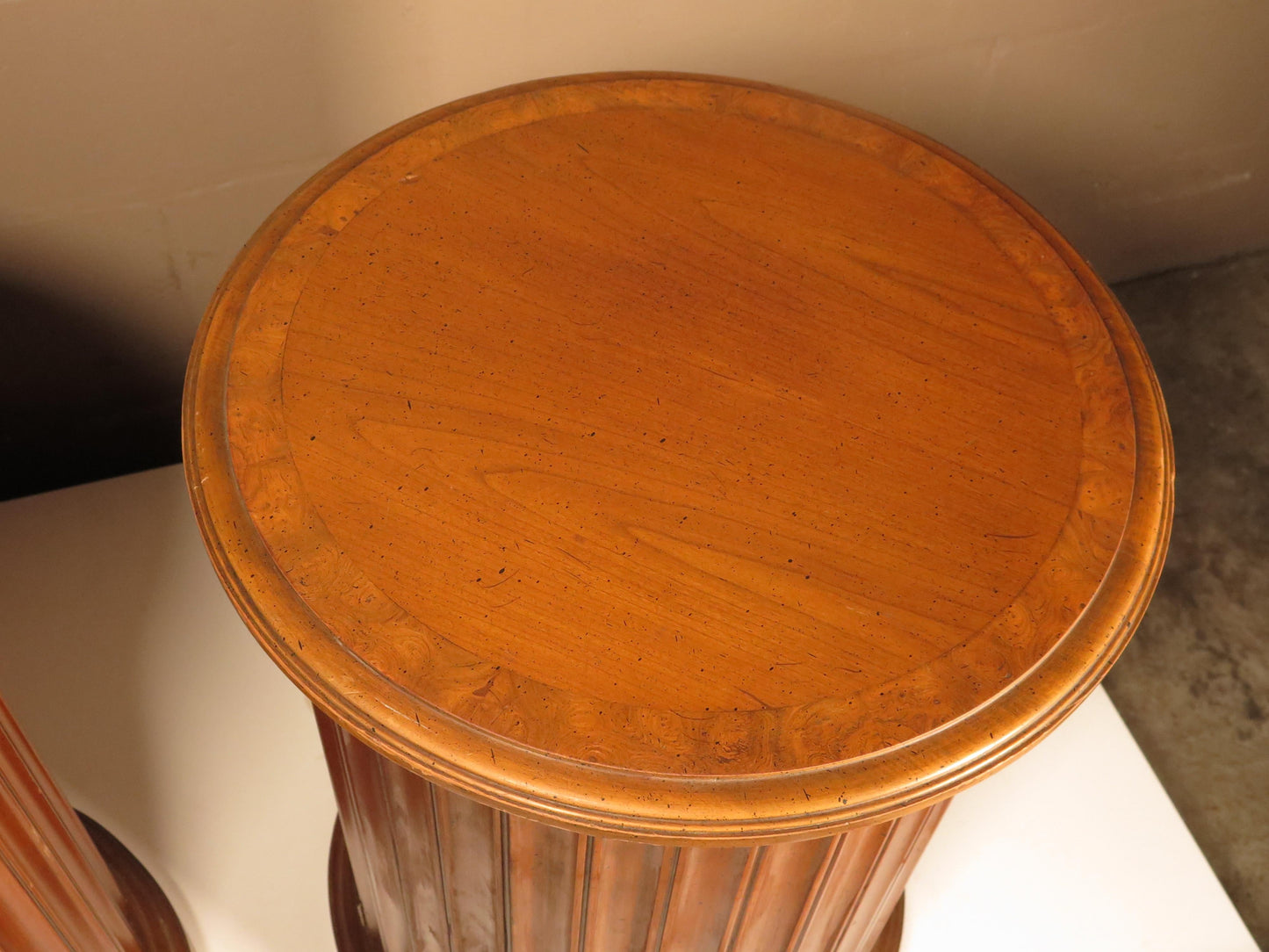 Frisman Vintage Pair of Burlwood Pedestal Tables with Speckled Finish