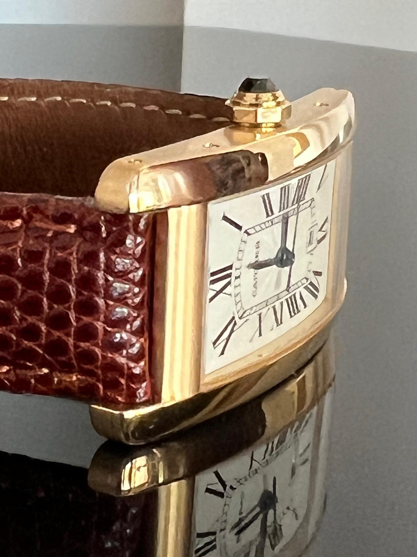 Frisman Vintage Cartier Tank Americaine Yellow Gold Automatic 1725