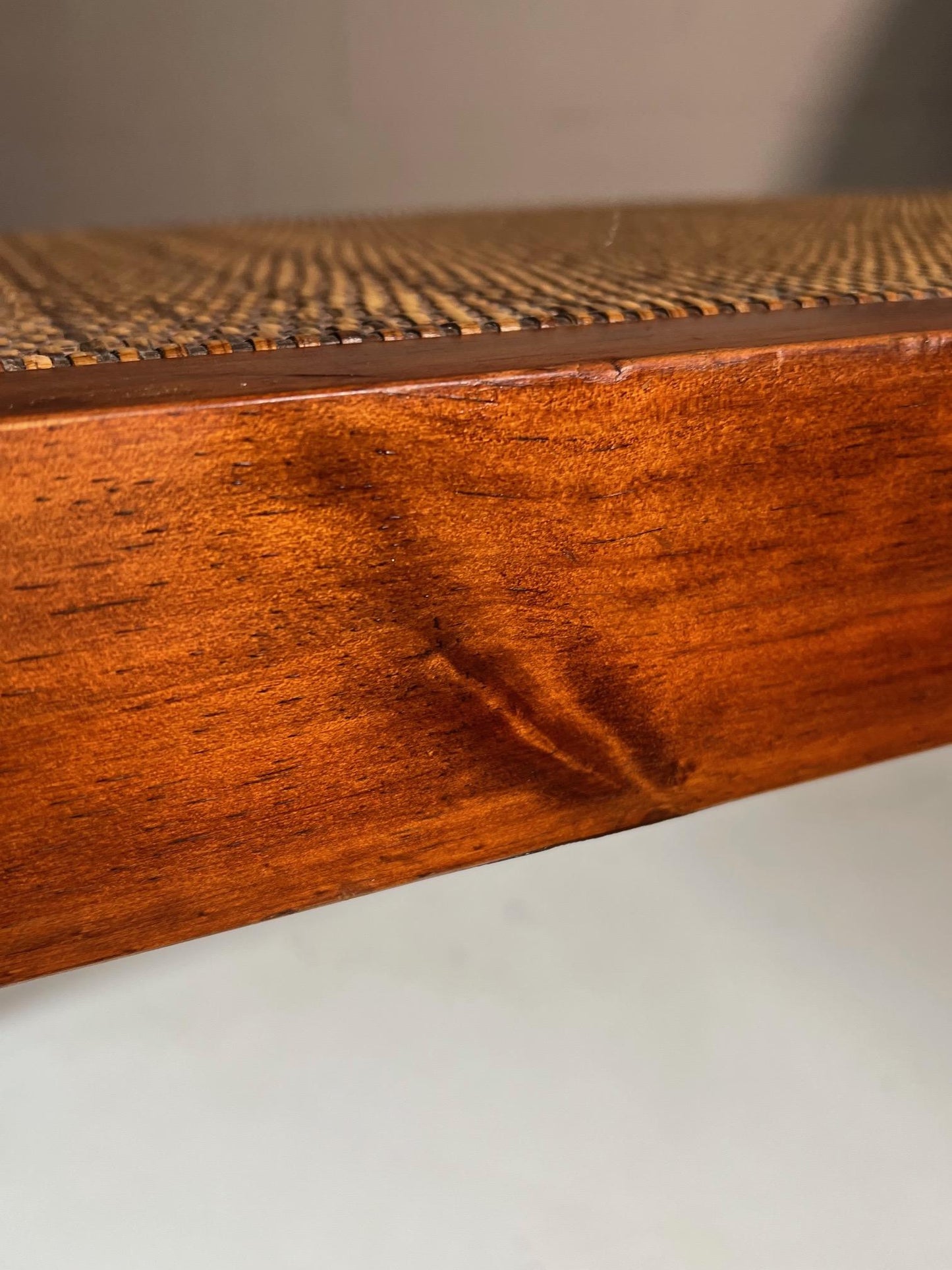 Frisman Vintage Classic Antique Style Bench