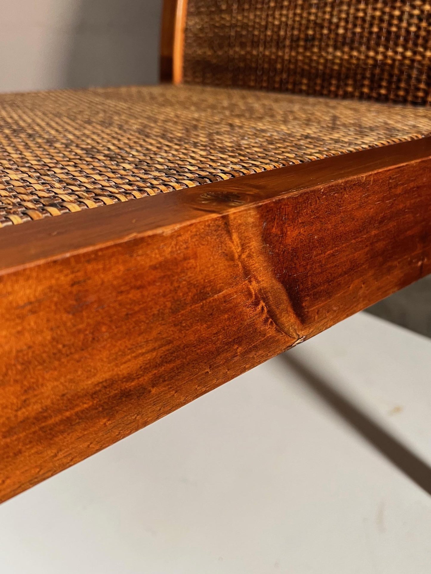 Frisman Vintage Classic Antique Style Bench
