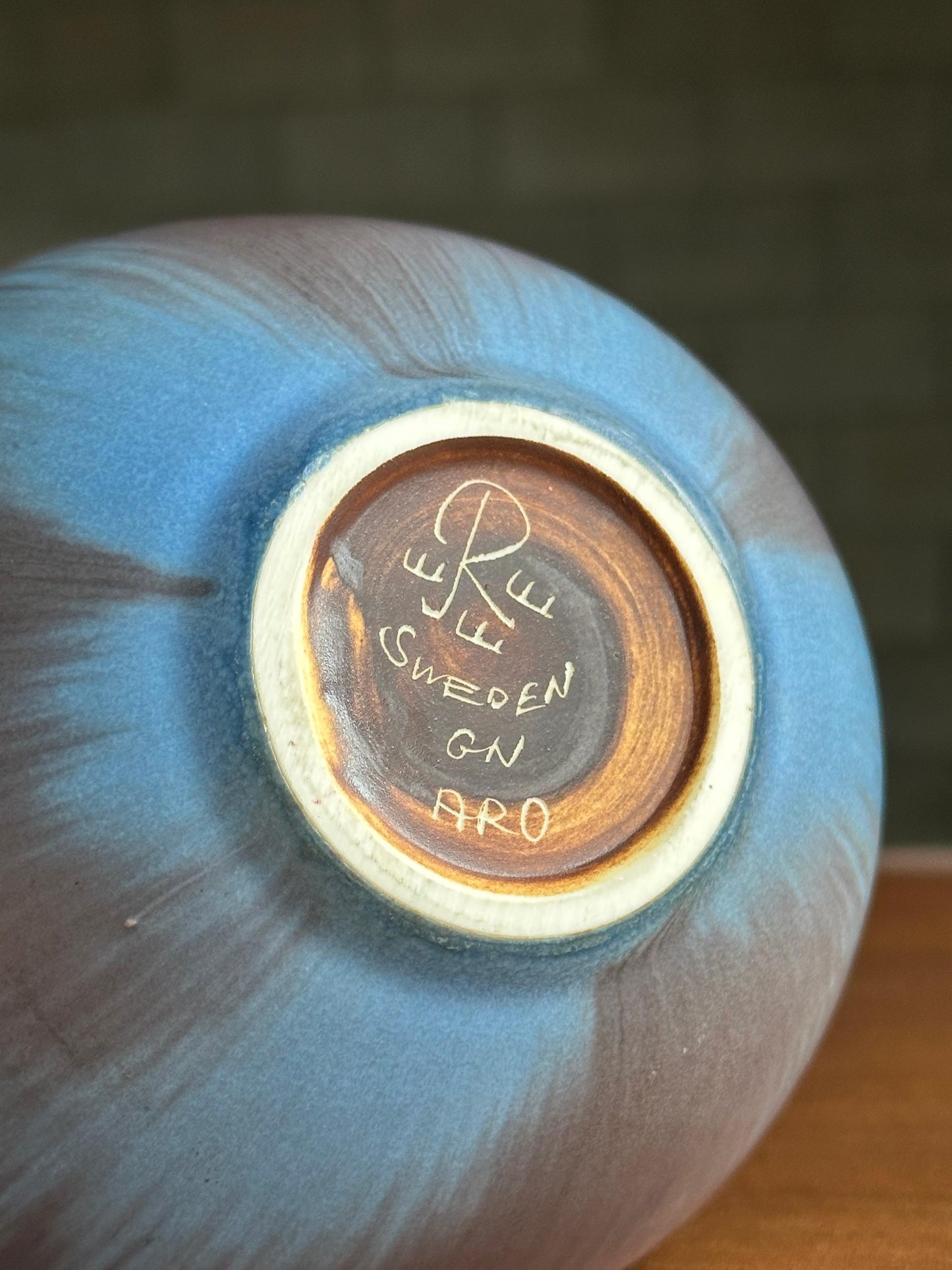 Frisman Vintage 1950s Gunnar Nylund for Rörstrand ARO Bowl