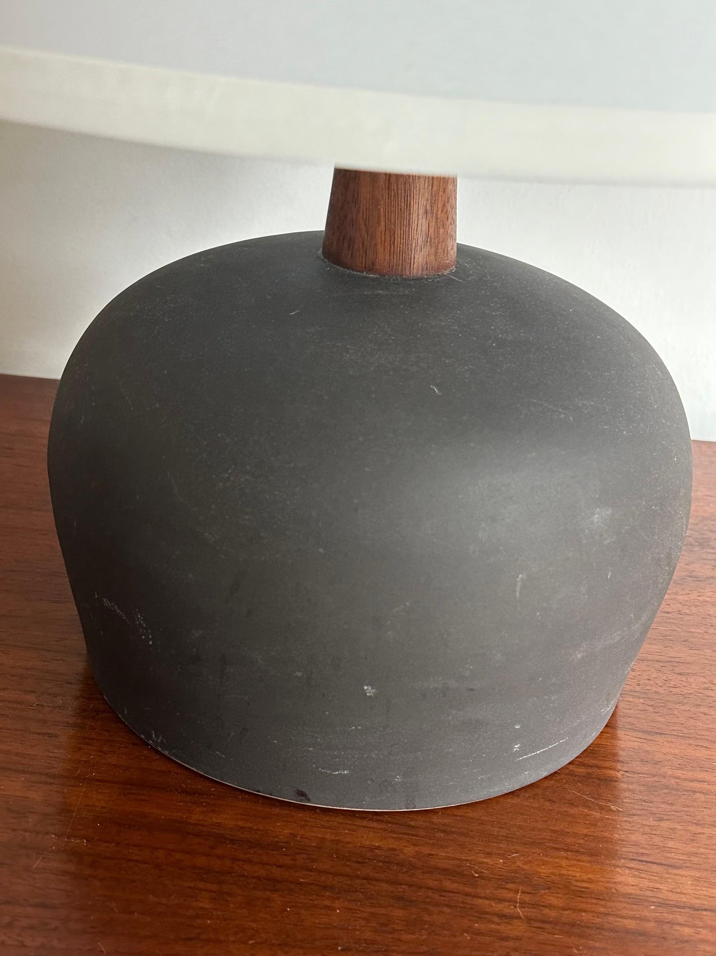 Frisman Vintage Jane and Gordon Martz Minimalist Ceramic Table Lamp in Walnut and Ceramic