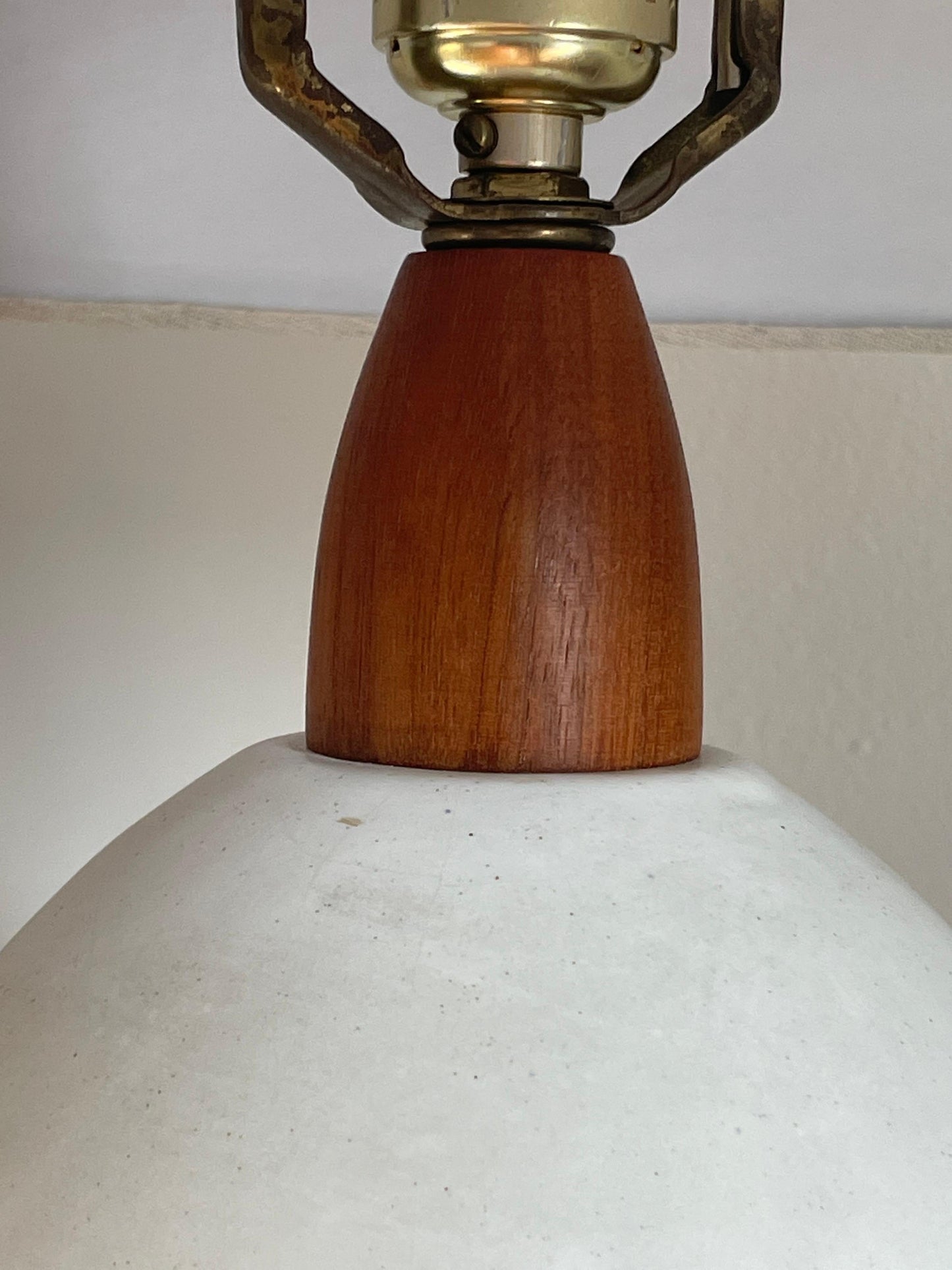 Frisman Vintage Jane and Gordon Martz Large Table Lamp, Ceramic and Walnut
