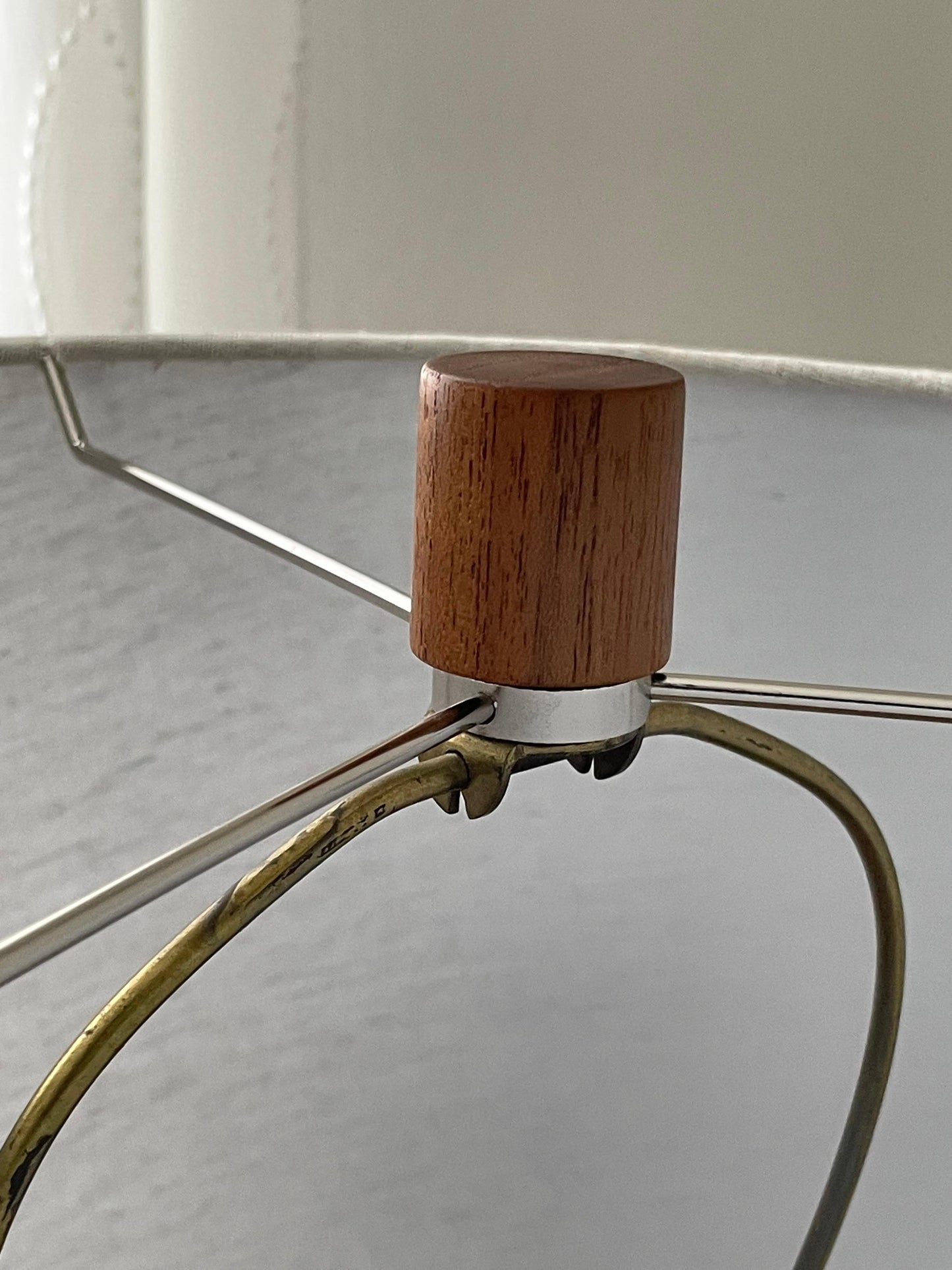 Frisman Vintage Jane and Gordon Martz Minimalist Table Lamp, Ceramic and Walnut