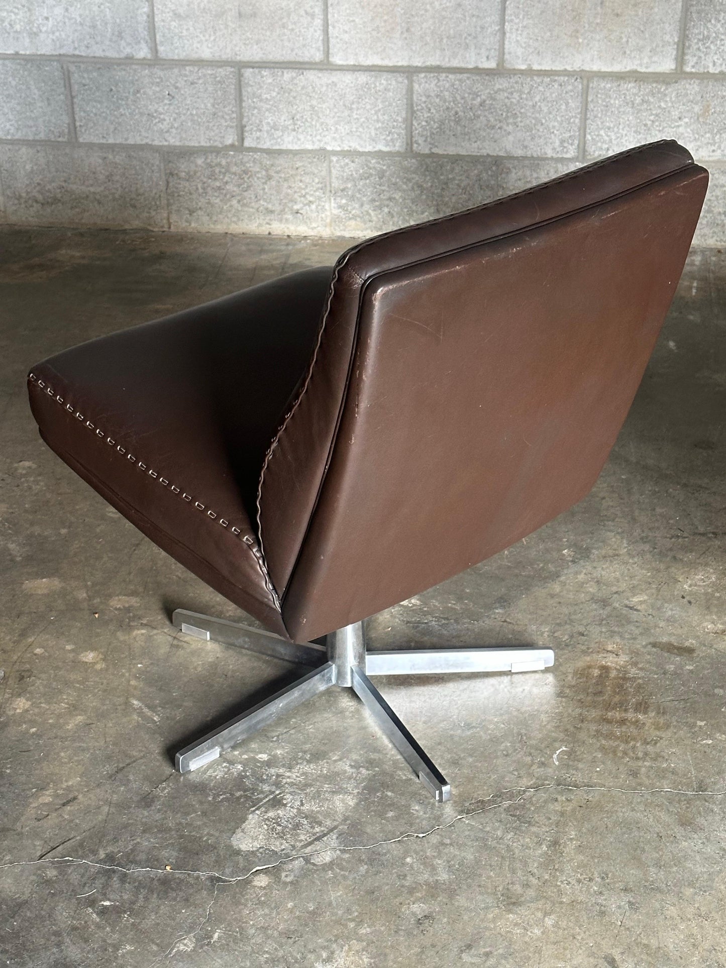 Frisman Vintage 1970s De Sede Leather and Metal Swivel Chairs- A Pair