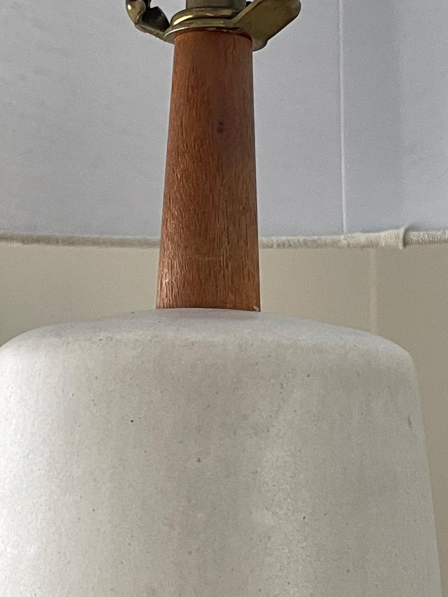 Frisman Vintage Jane and Gordon Martz Minimalist Table Lamp, Ceramic and Walnut