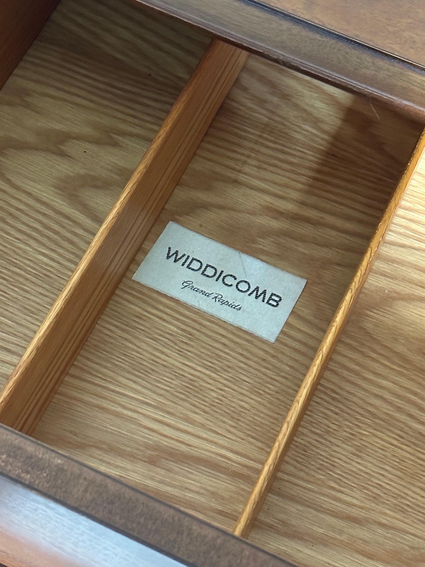 Frisman Vintage T.H. Robsjohn-Gibbings for Widdicomb Dresser