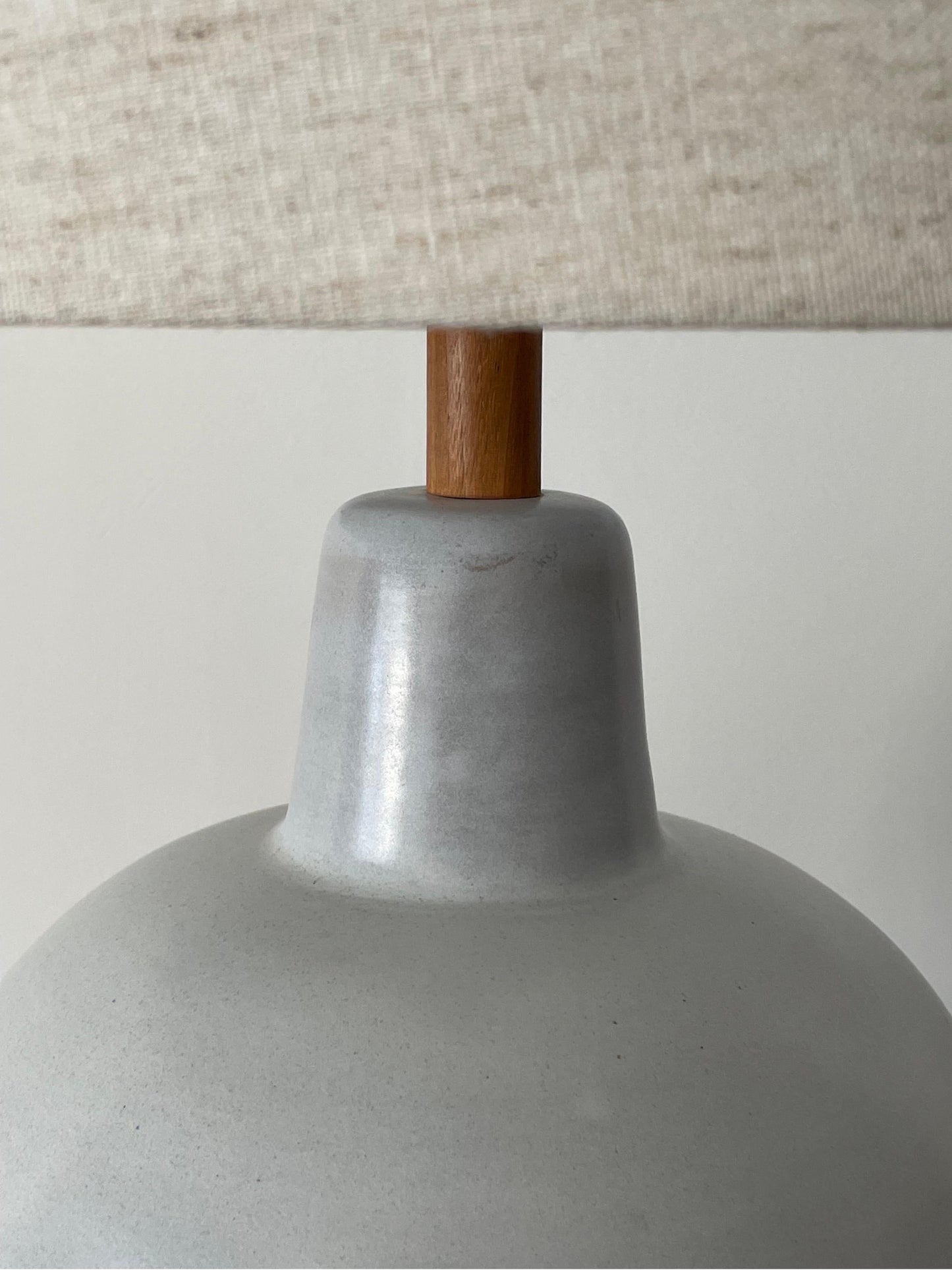 Frisman Vintage Martz Lamp by Jane and Gordon Martz, Large Round Ceramic and Walnut