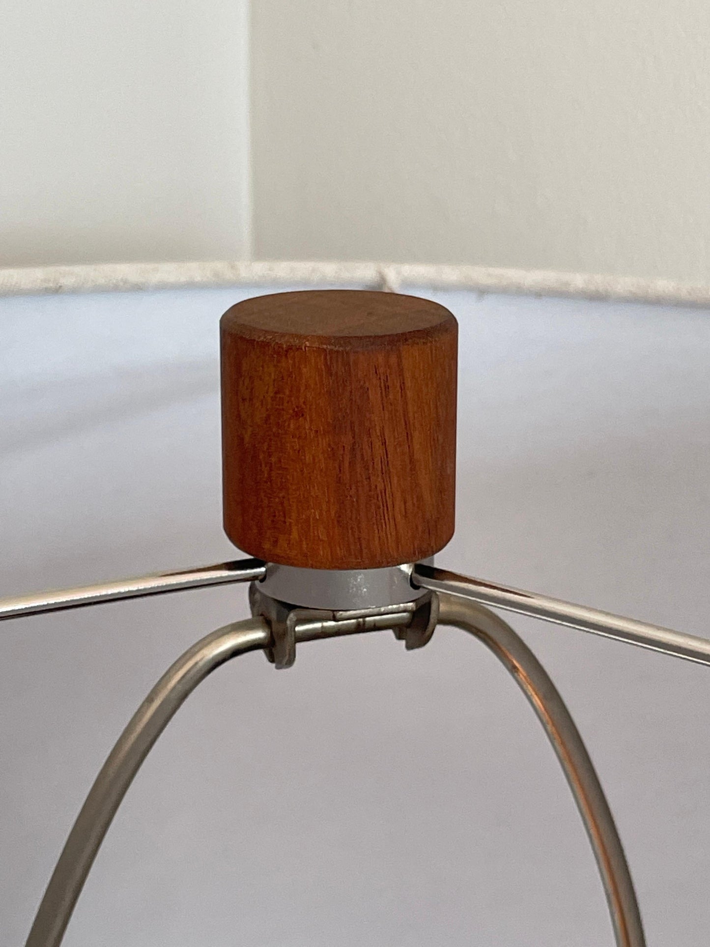 Frisman Vintage Jane and Gordon Martz Large Table Lamp, Ceramic and Walnut