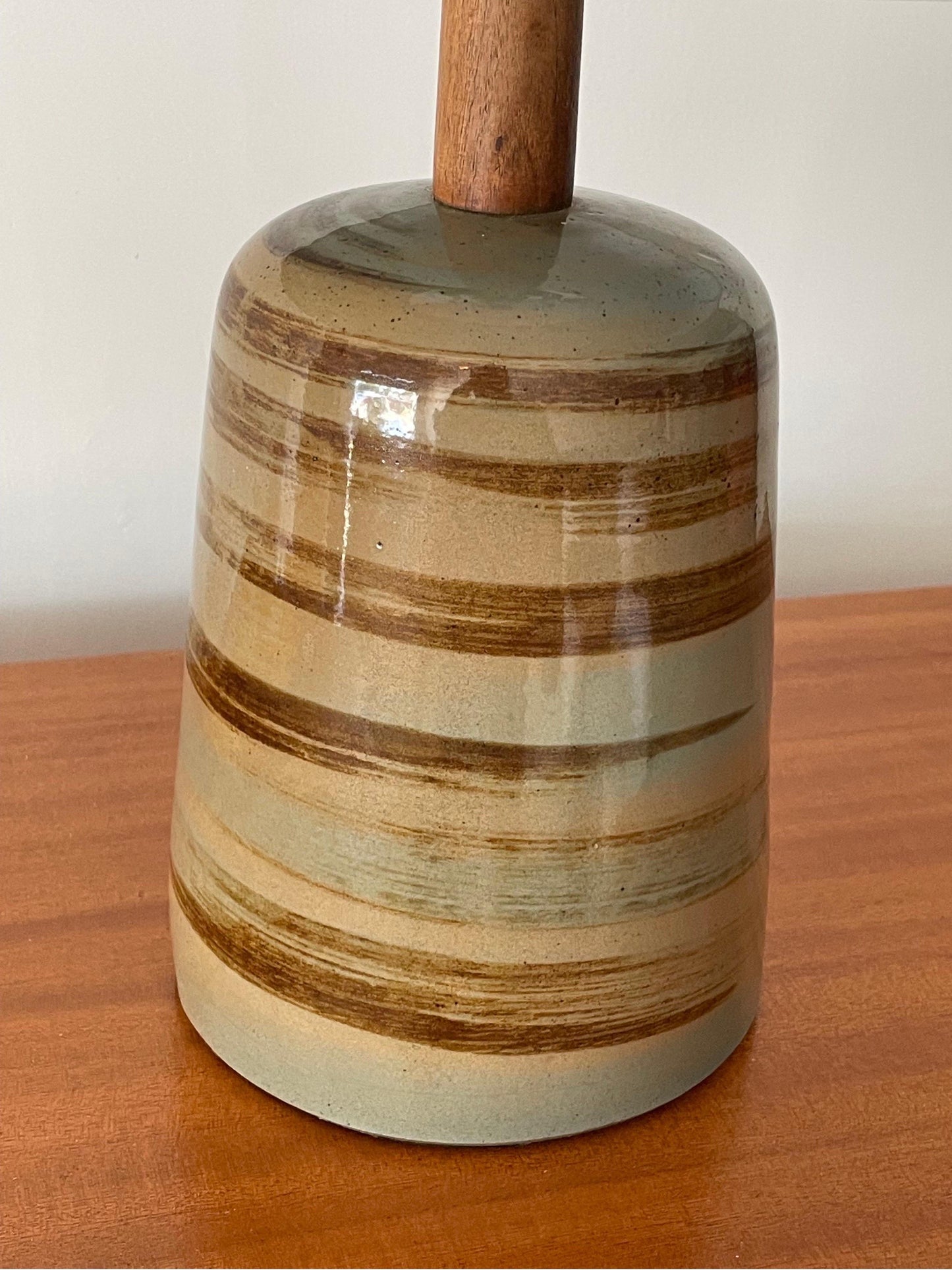 Frisman Vintage Martz Lamp by Jane and Gordon Martz, Ceramic and Walnut