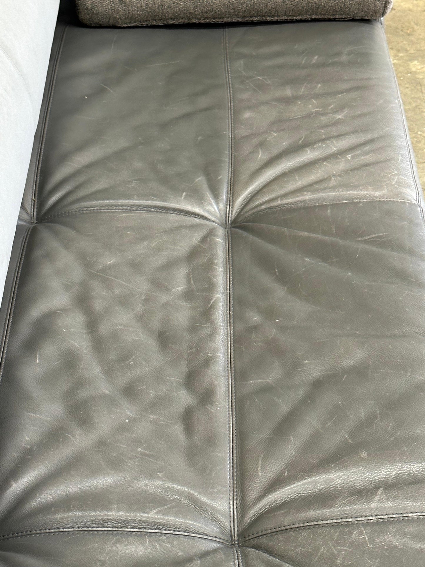 Frisman Vintage Vladimir Kagan “Matinee” Sofa/ Daybed for American Leather, Postmodern