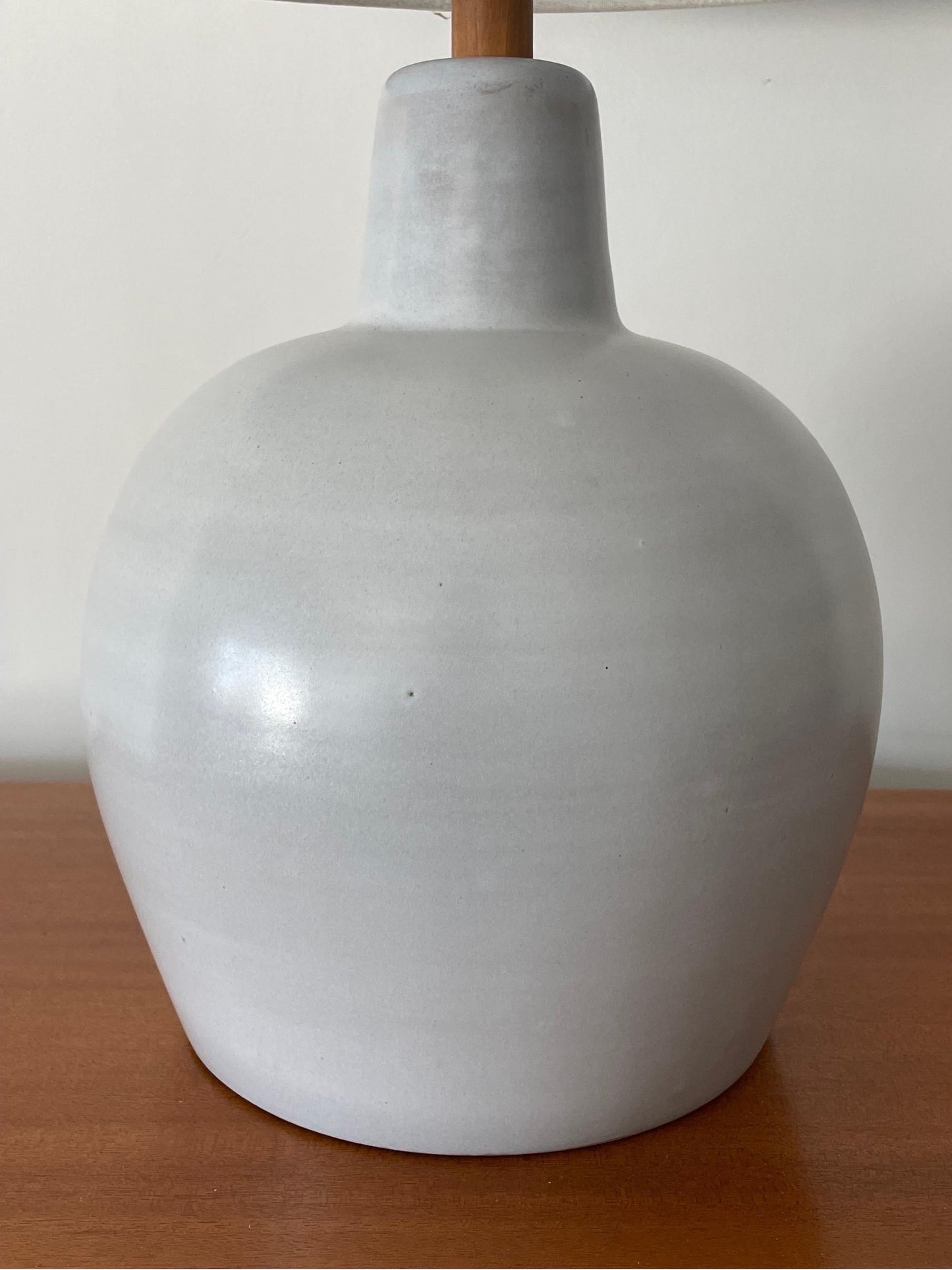 Frisman Vintage Martz Lamp by Jane and Gordon Martz, Large Round Ceramic and Walnut