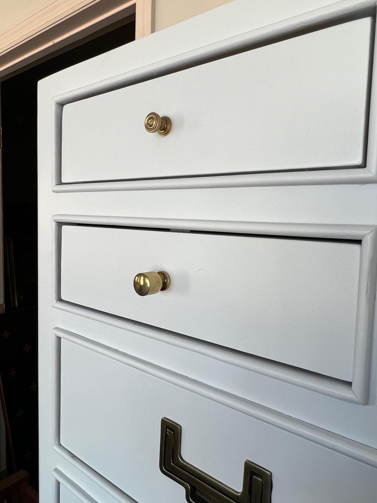 Frisman Vintage Elegant Dresser With Twenty One Drawers