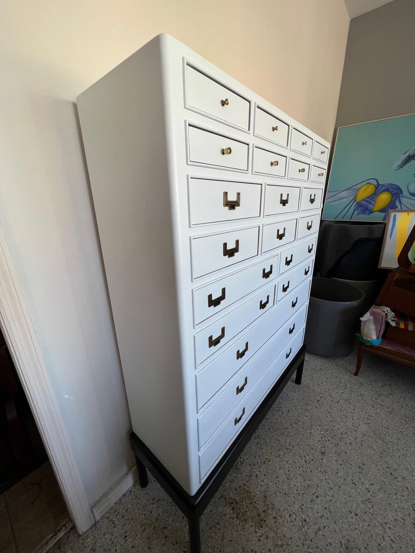Frisman Vintage Elegant Dresser With Twenty One Drawers