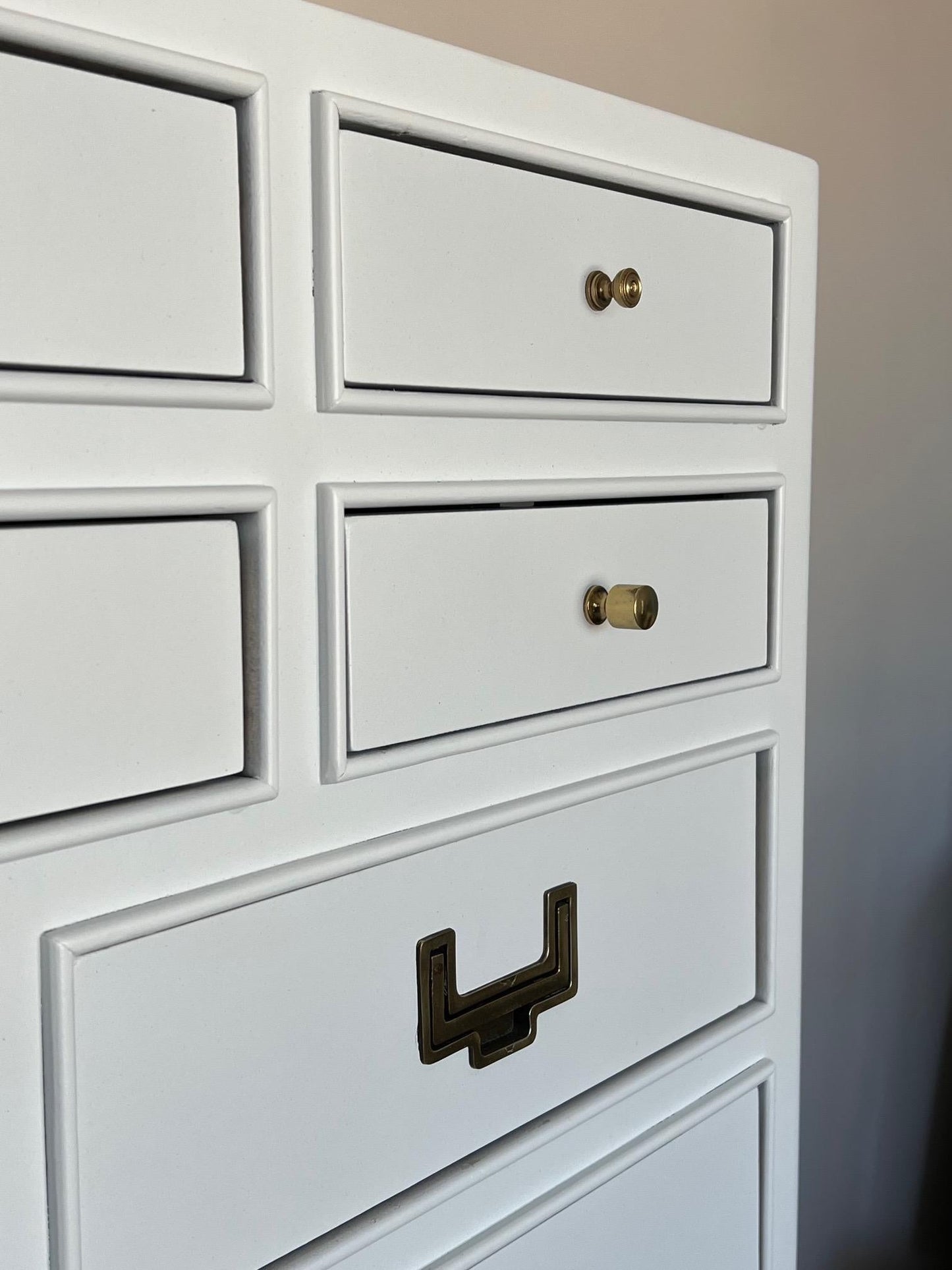 Frisman Vintage Elegant Dresser With Twenty One Drawers
