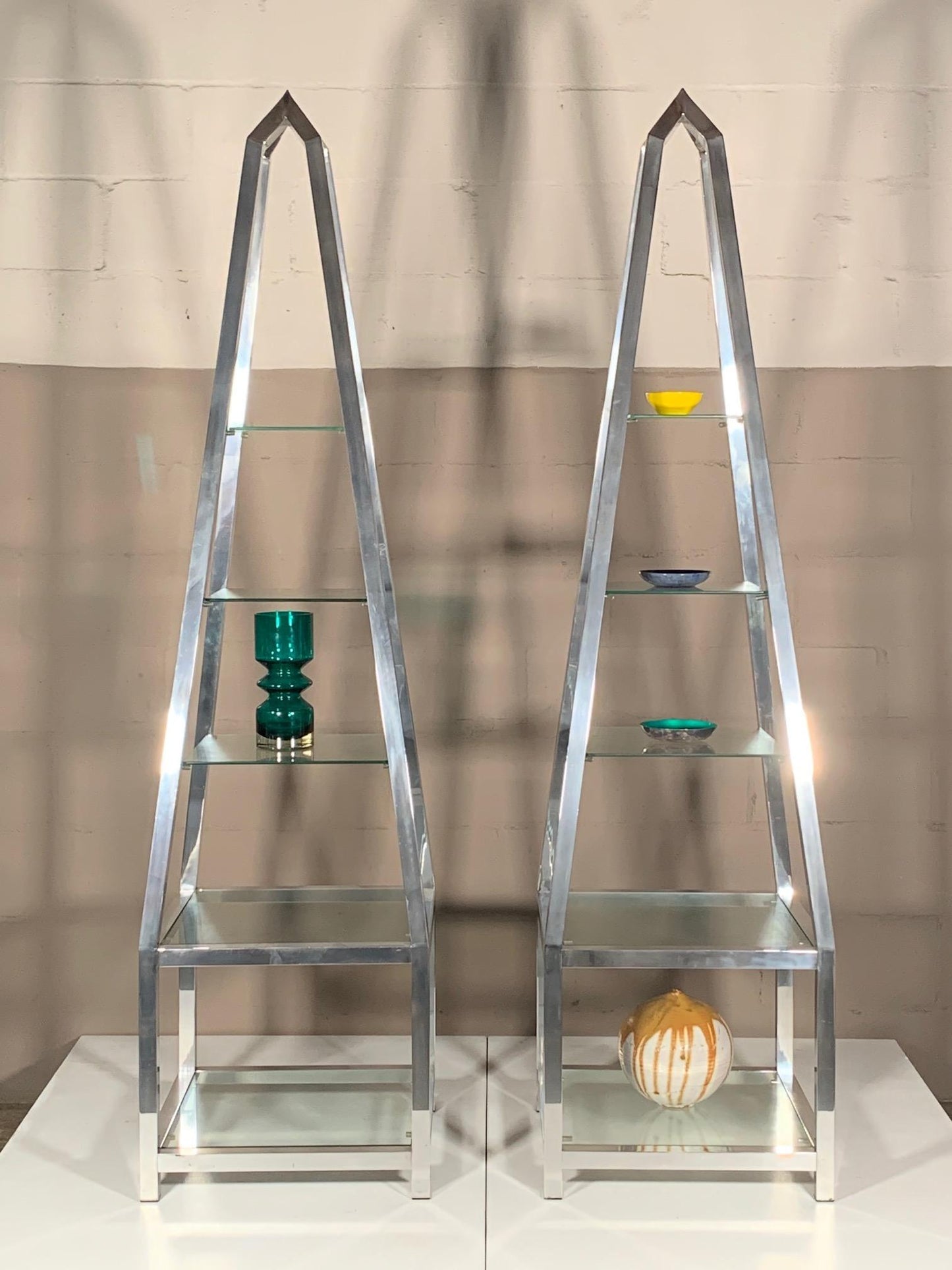 Frisman Vintage Pair of Obelisk Étagères in Polished Aluminum