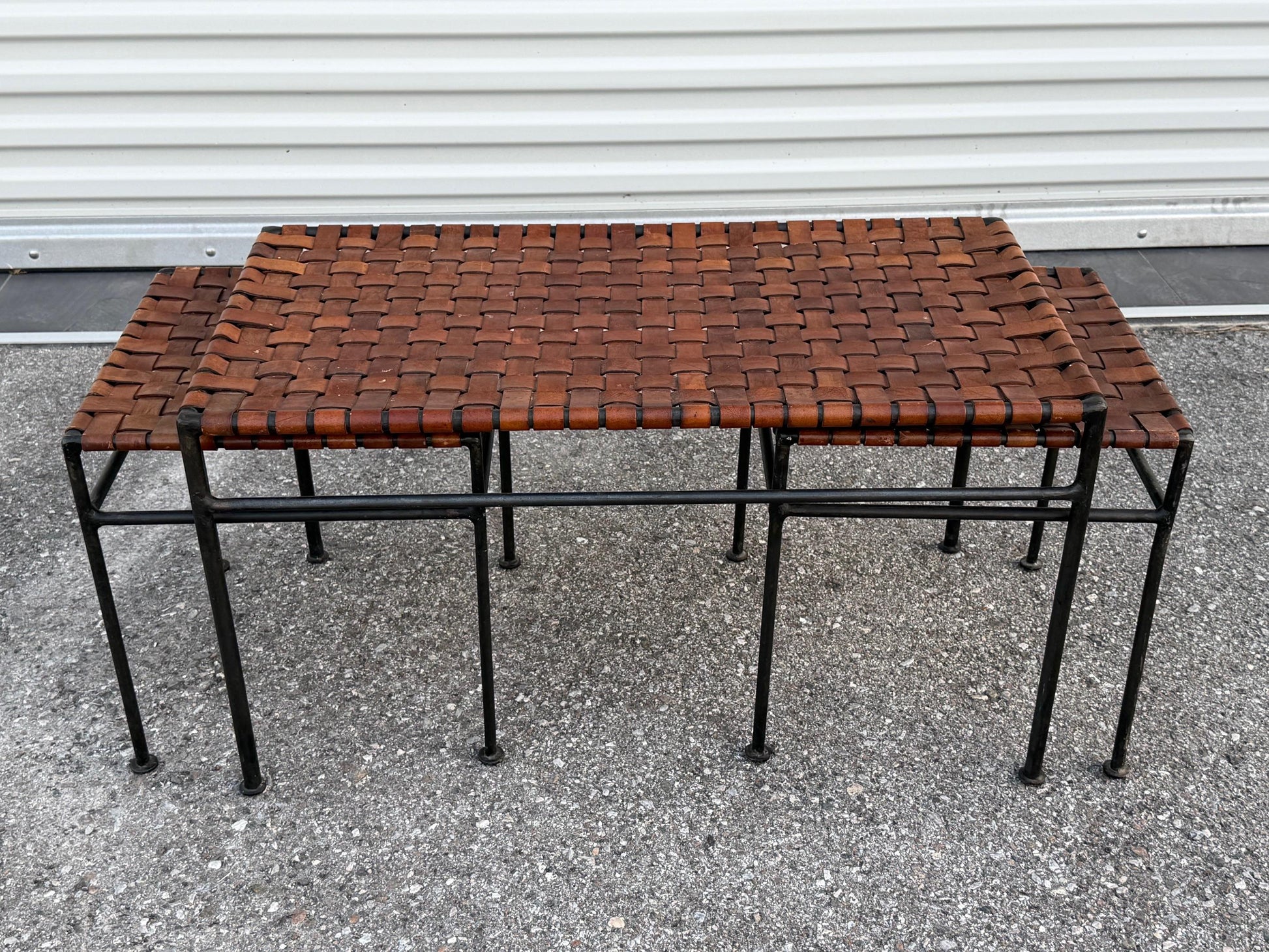 Frisman Vintage A Set Of Stools And Bench Wrought Iron Leather ca' 1980's Patina