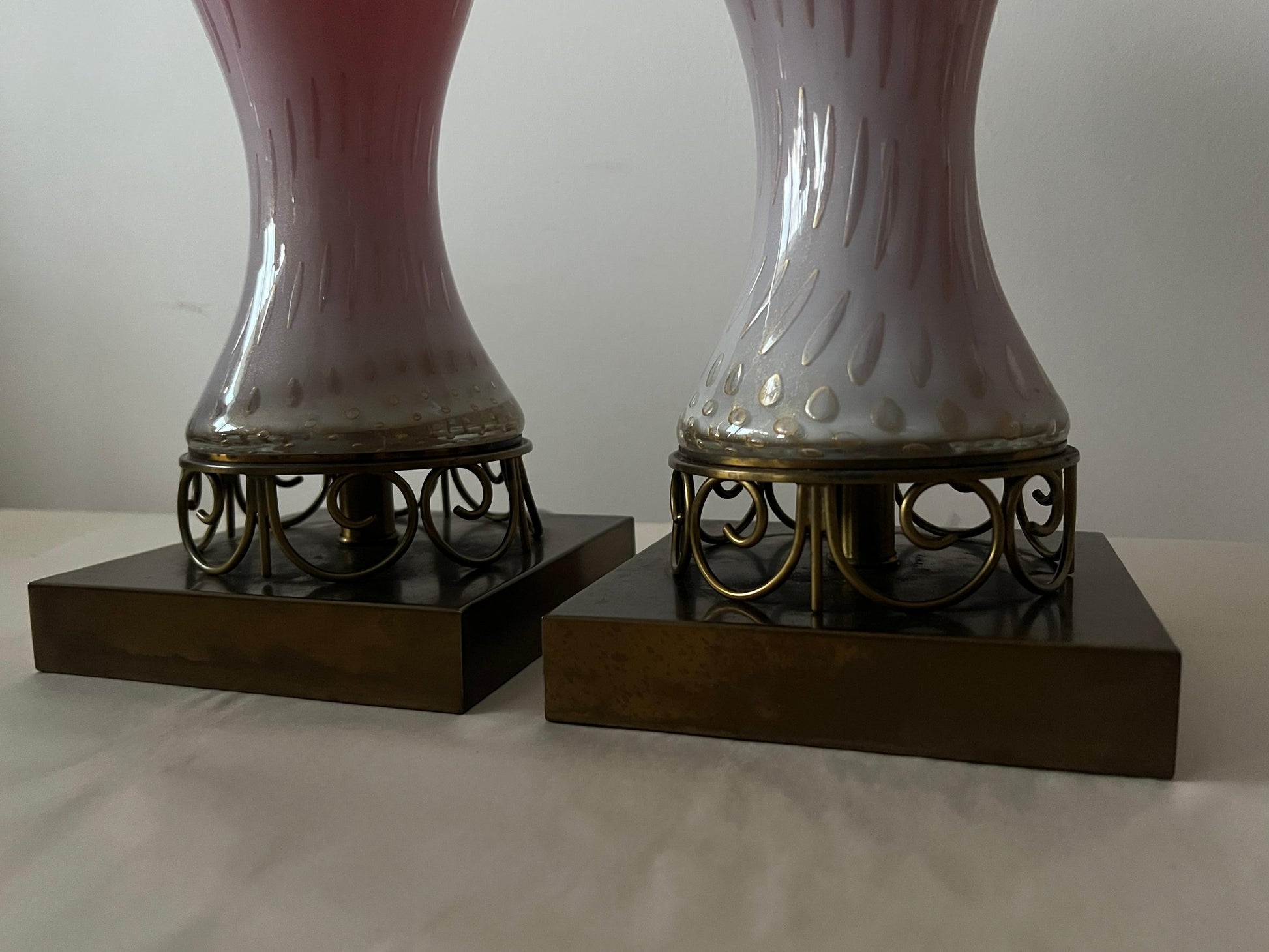 frisman vintage A Pair Of Light Pink Murano Hourglass Lamps Ca' 1950's