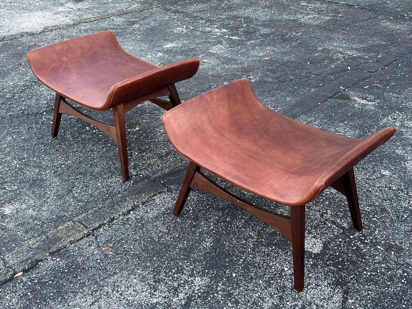 Frisman Vintage A Pair Of Mel Abitz Large Stools For Galloway's Ca' 1960's in Brown Leather