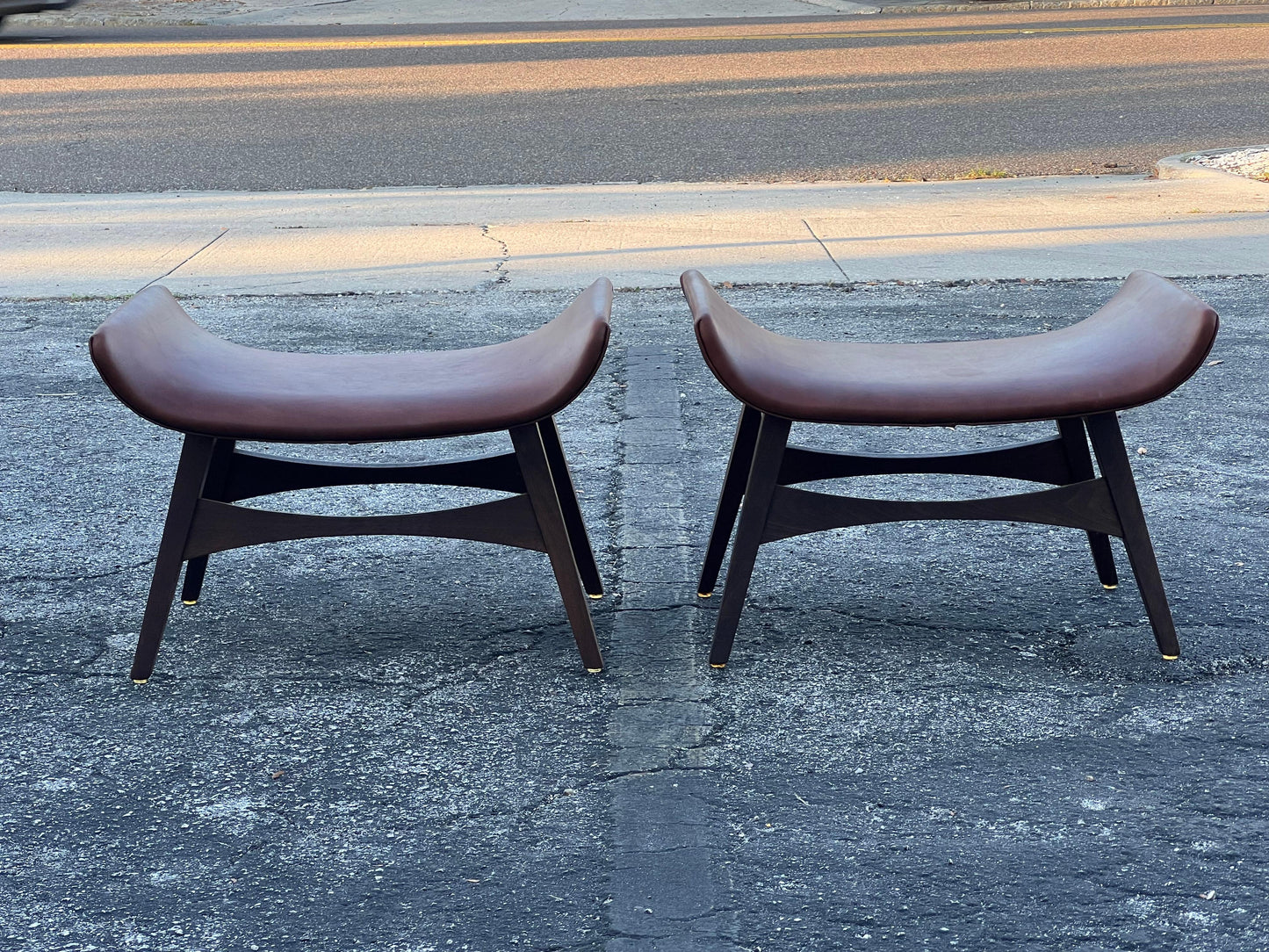 Frisman Vintage A Pair Of Mel Abitz Large Stools For Galloway's Ca' 1960's in Brown Leather