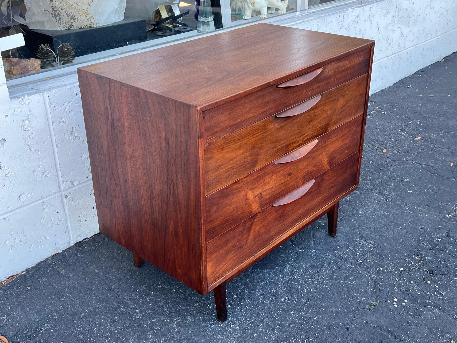 Frisman Vintage Jens Risom Dresser Walnut Ca' 1960's Mid Century