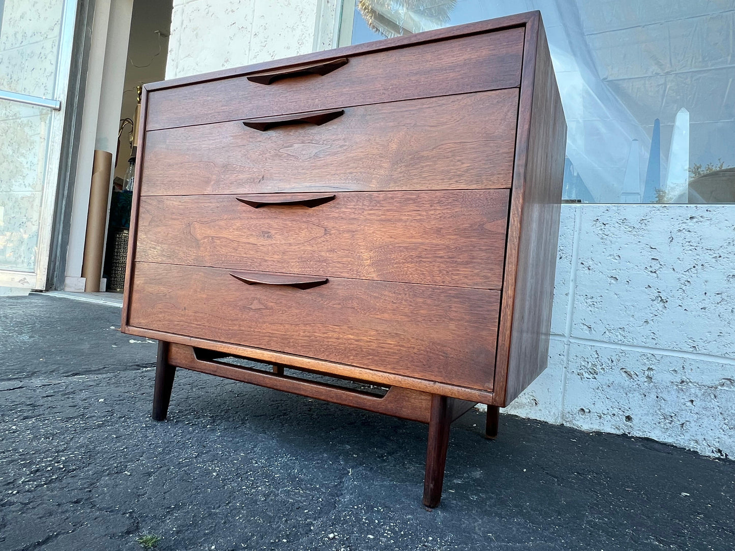 Frisman Vintage Jens Risom Dresser Walnut Ca' 1960's Mid Century