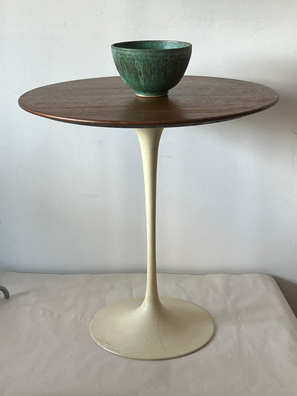 Original Eero Saarinen for Knoll International Tulip Side Table Walnut Top