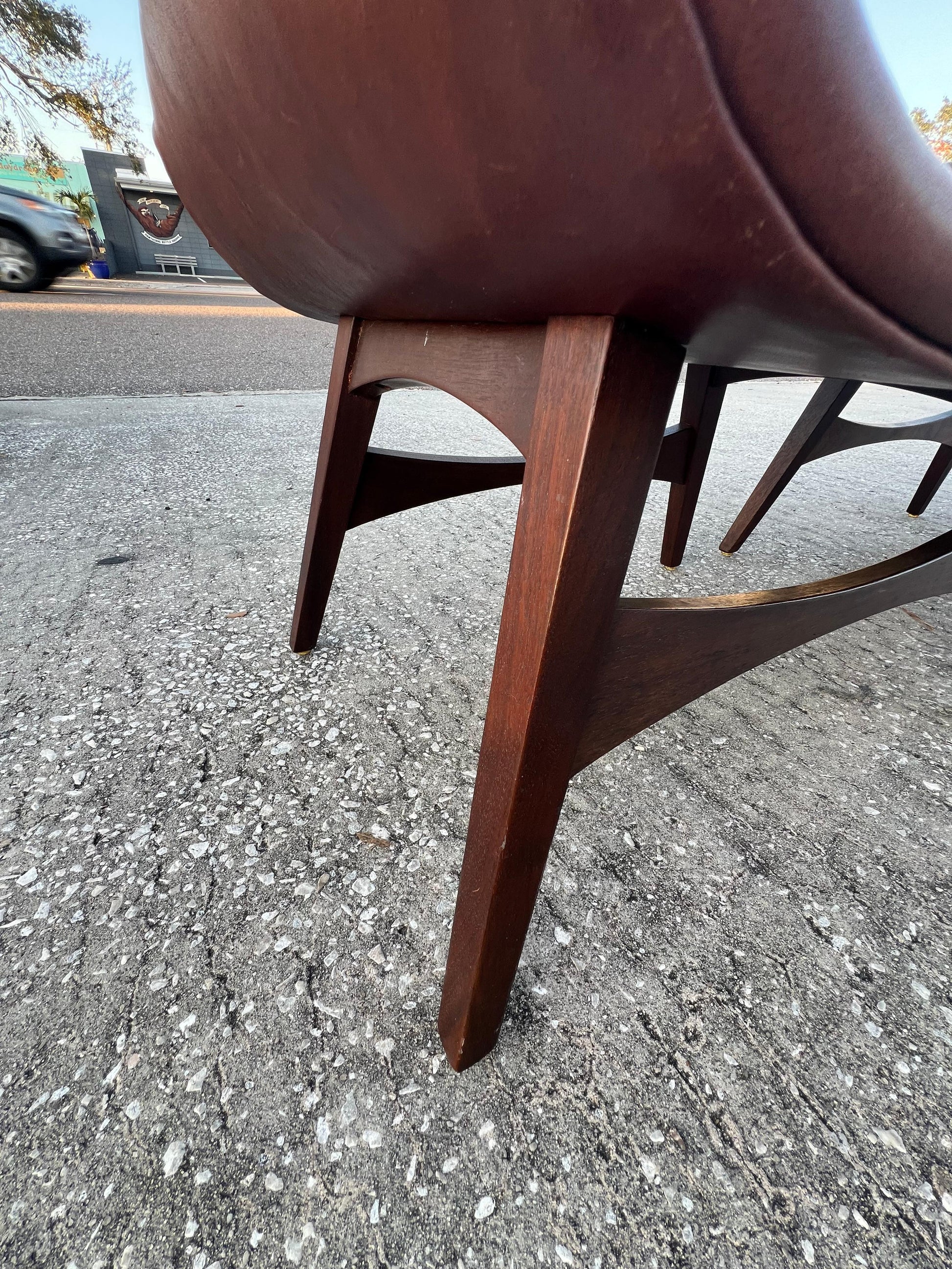 Frisman Vintage A Pair Of Mel Abitz Large Stools For Galloway's Ca' 1960's in Brown Leather