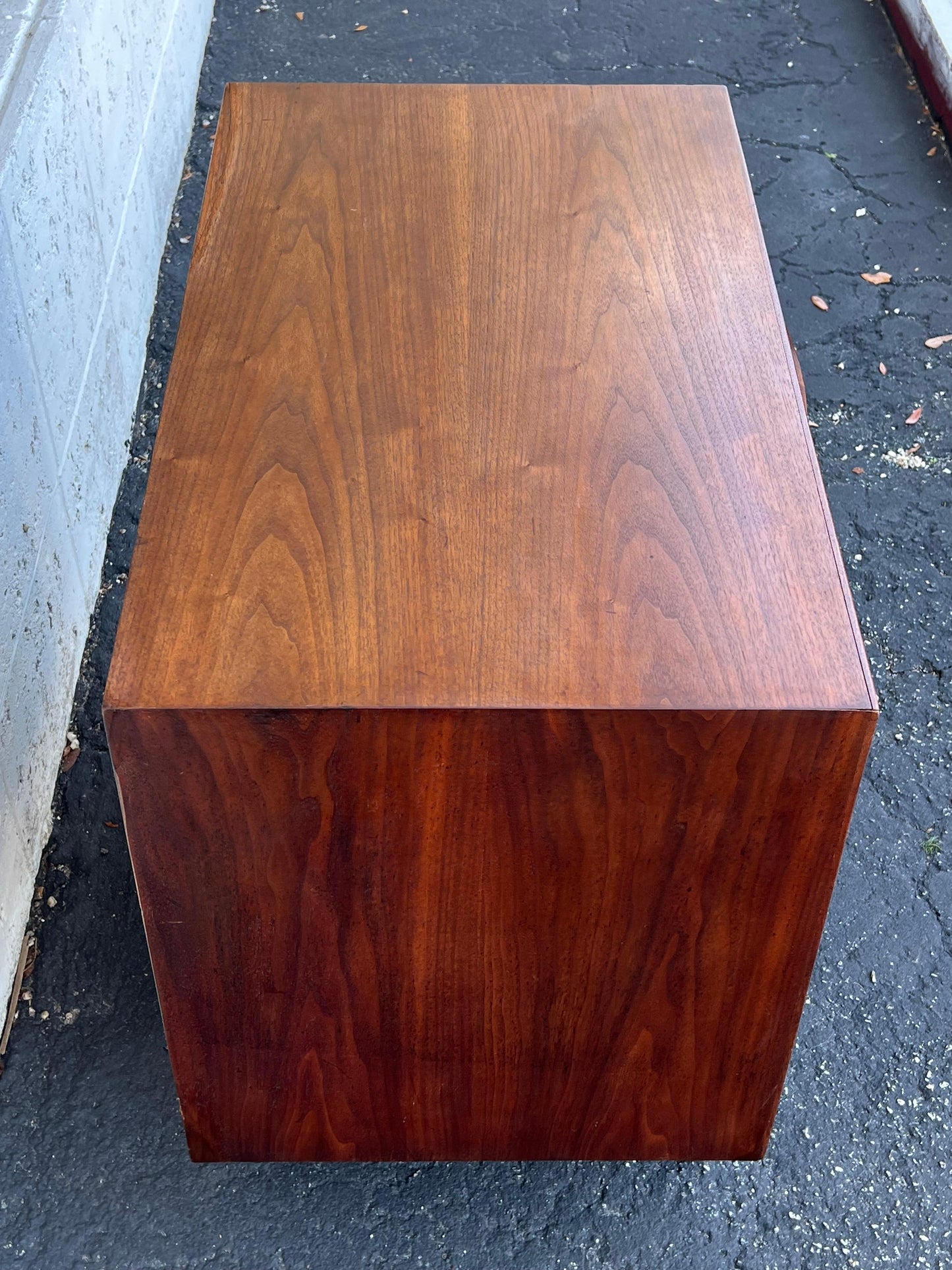 Frisman Vintage Jens Risom Dresser Walnut Ca' 1960's Mid Century