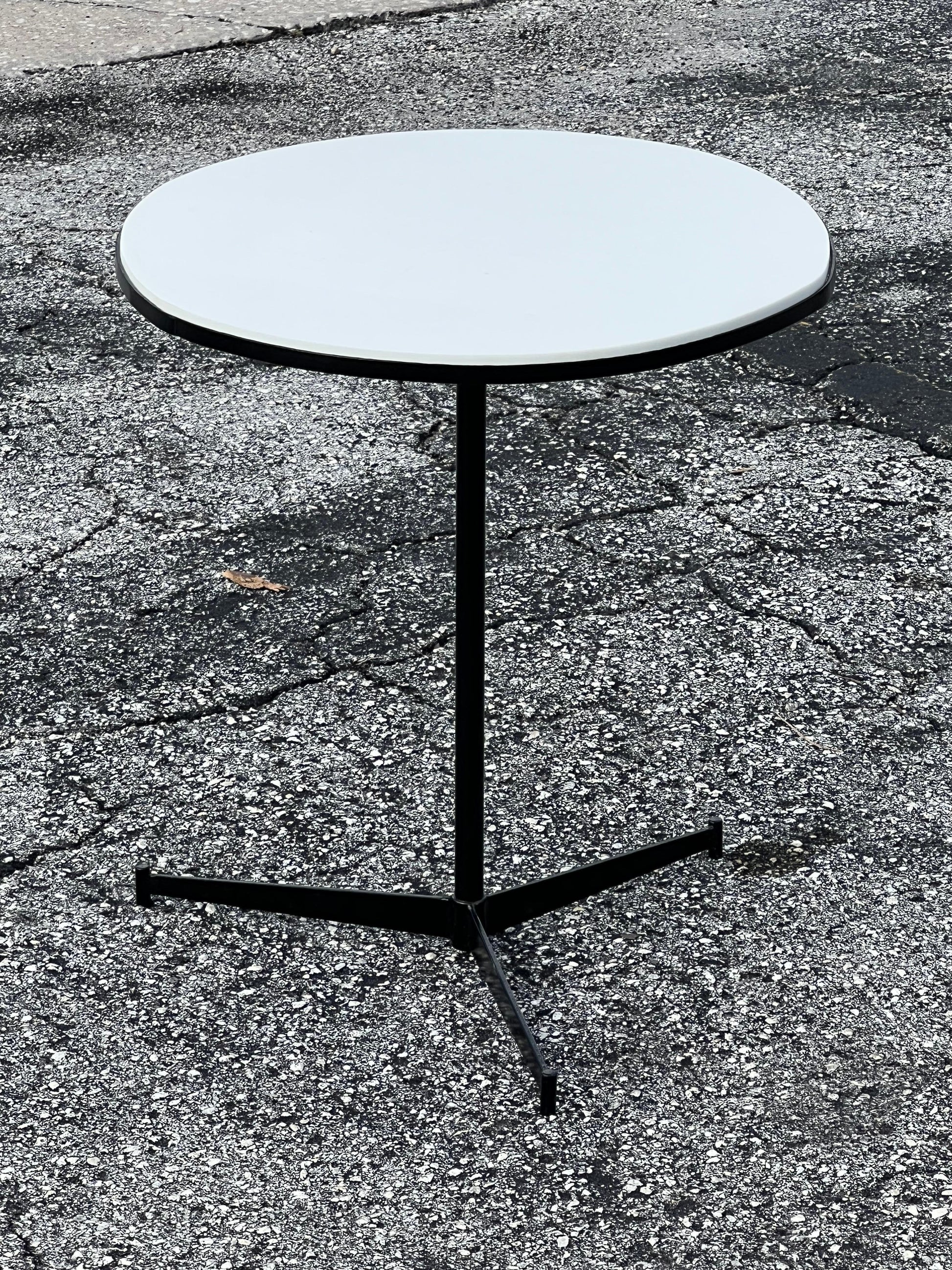 Frisman Vintage A Classic Paul McCobb Side Table Wrought Iron And Vitrolite ca' 1950's