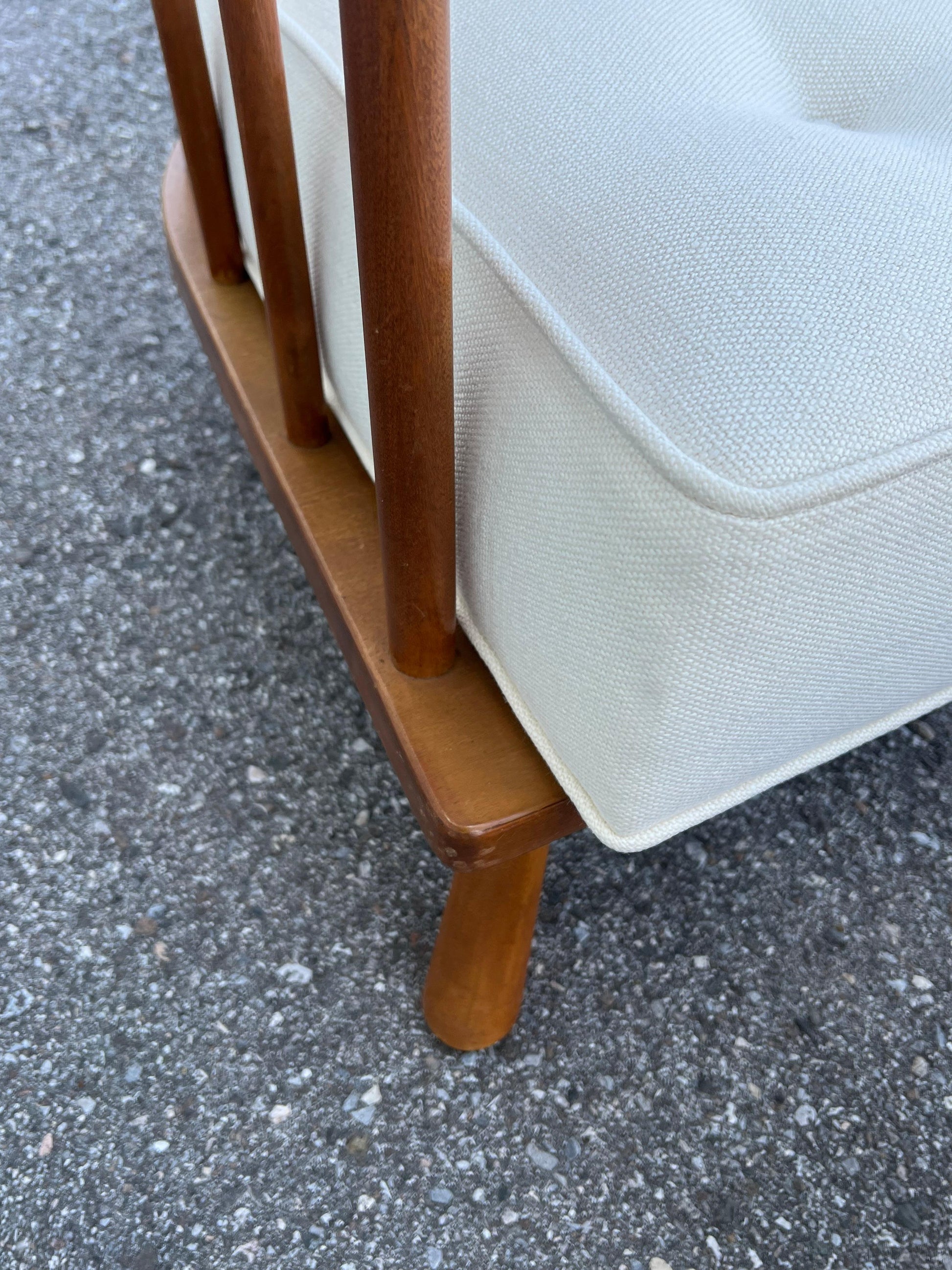 Frisman Vintage Unusual T.H.Robsjohn-Gibbings Armchairs Widdicomb ca' 1950's