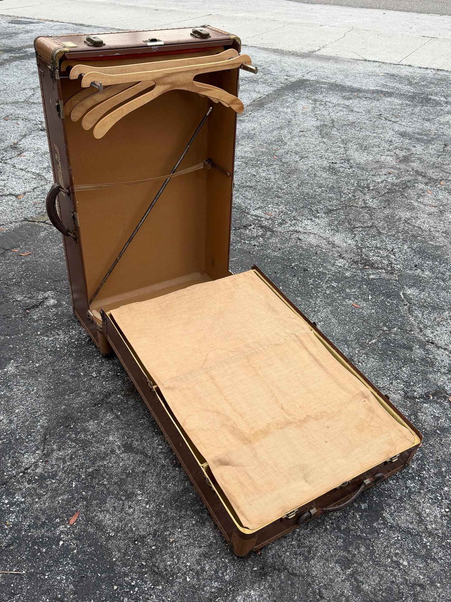 Frisman Vintage Vintage Hartmann Gibraltarized Hard Case Steamer Trunk Luggage 1940's