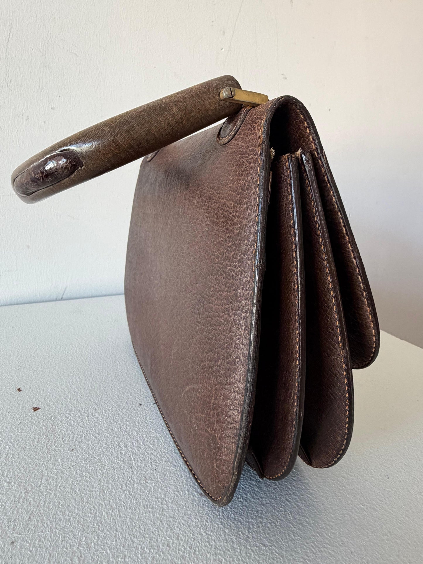 Frisman Vintage GUCCI Vintage 70s Brown Leather Handbag Wood Handle Bag Rare