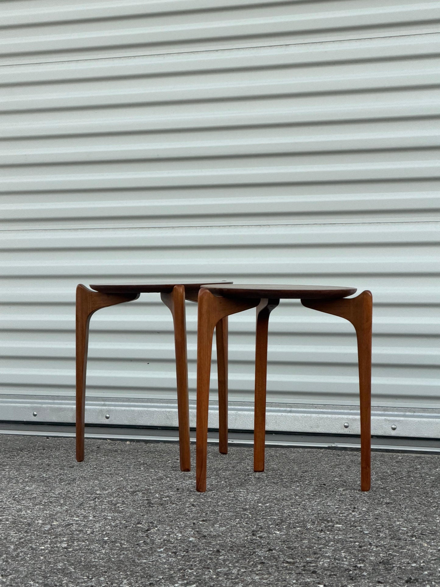 Frisman Vintage A Pair Of Vintage Mid Century Stacking Tables Adrian Pearsall Craft Associates