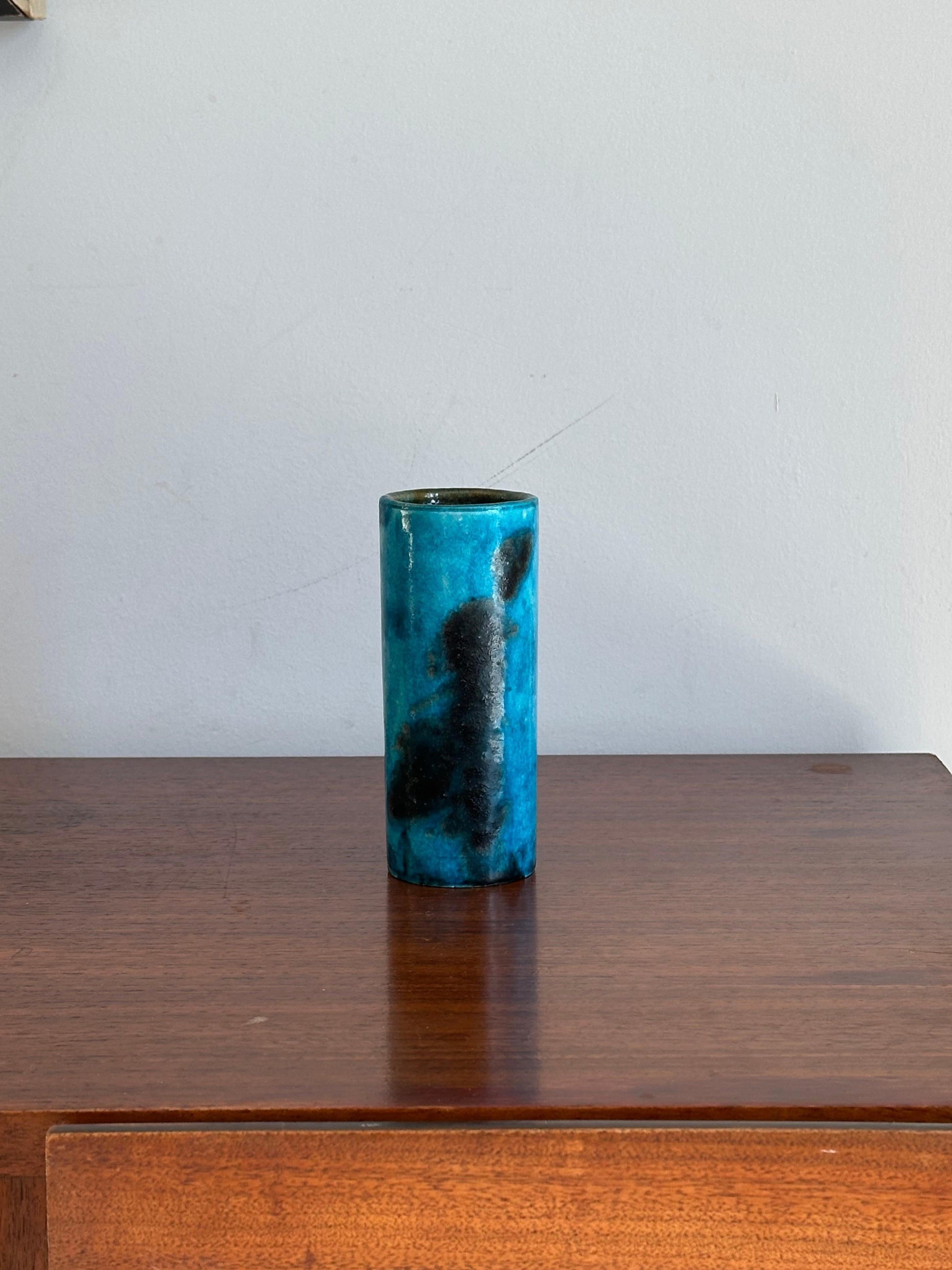 Frisman Vintage Guido Gambone cylinder vase in blue and black ceramic, Italy