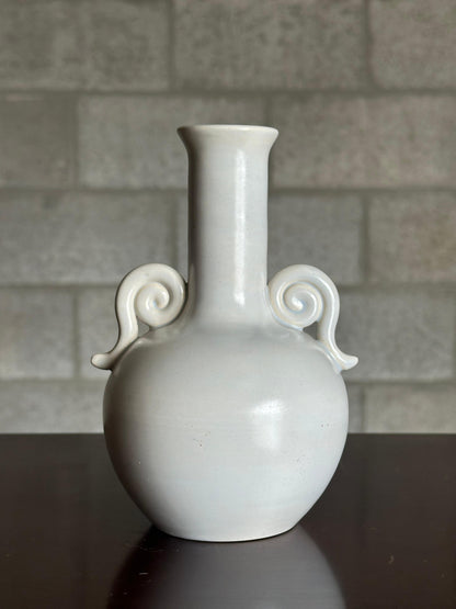 Frisman Vintage 1940s Matte White Earthenware Vase by Eva Jancke Björk - Bobergs Fajans Sweden