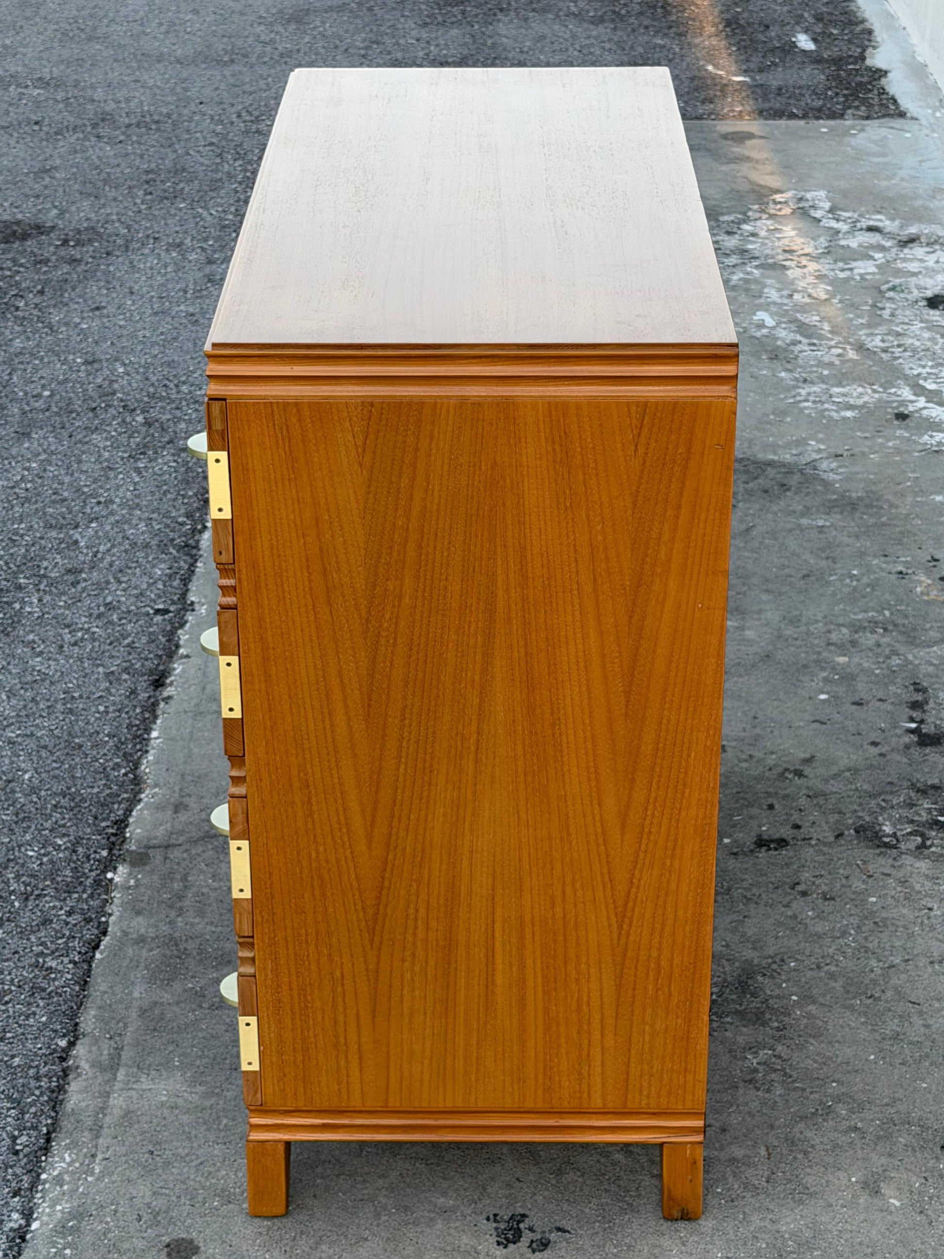 Frisman Vintage Classic John Stuart Dresser Brass Hardware 1940's Elegant