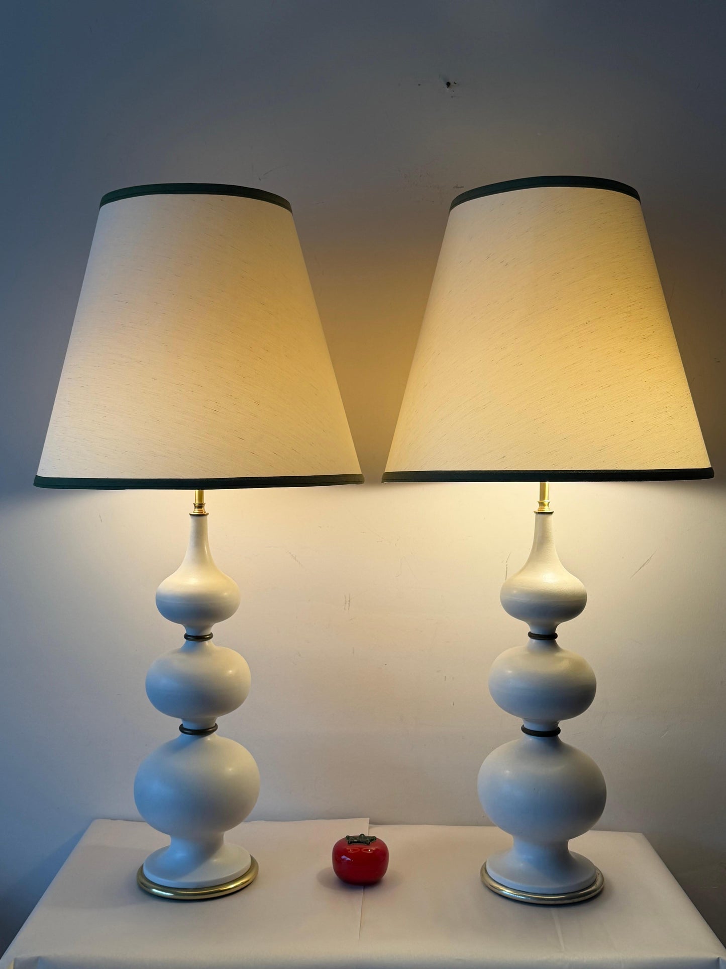 Frisman Vintage Vintage Gerald Thurston Lightolier Ceramic Gourd Lamps ca' 1950's Elegant